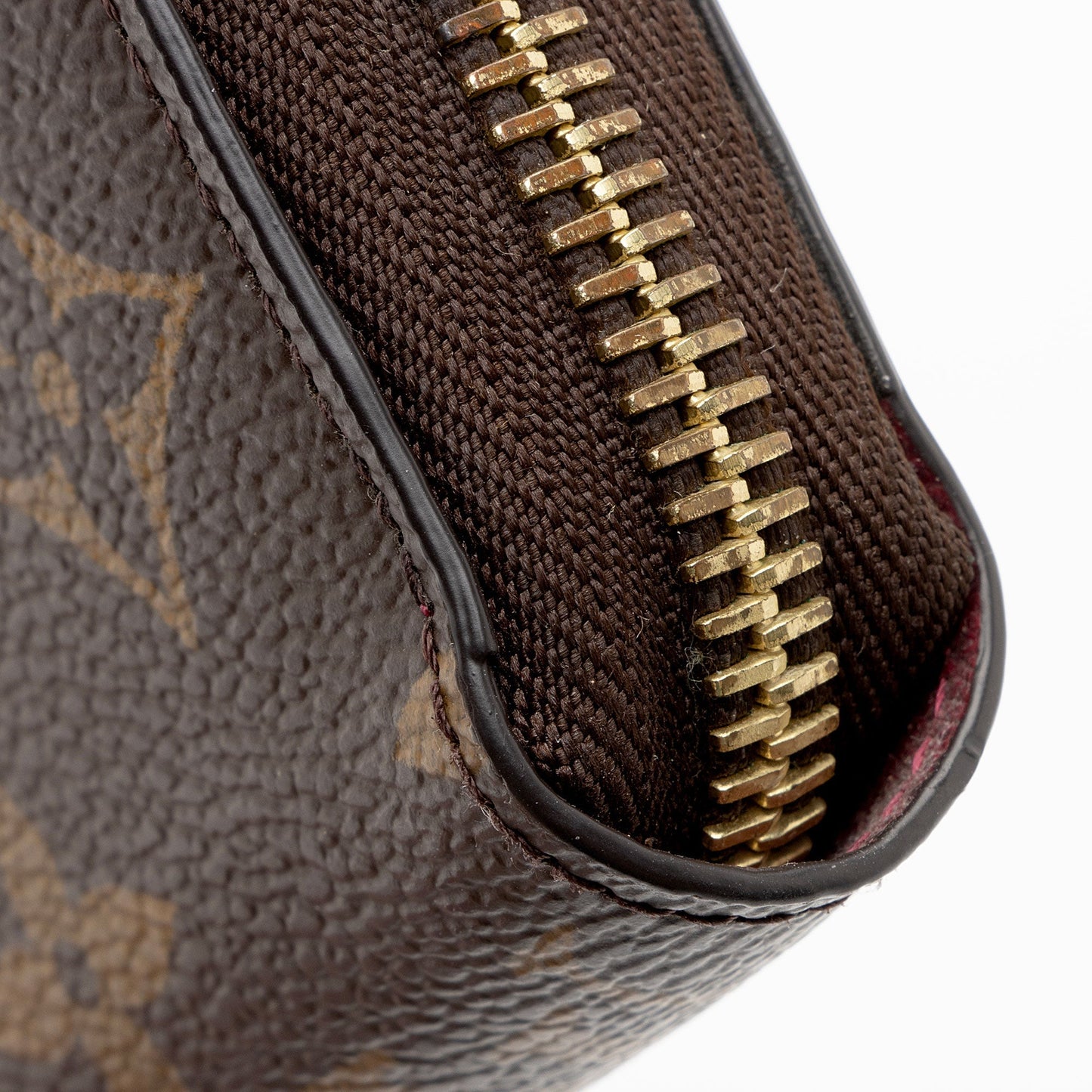 Louis Vuitton Monogram Canvas Zippy Wallet (SHF-NFytxl)