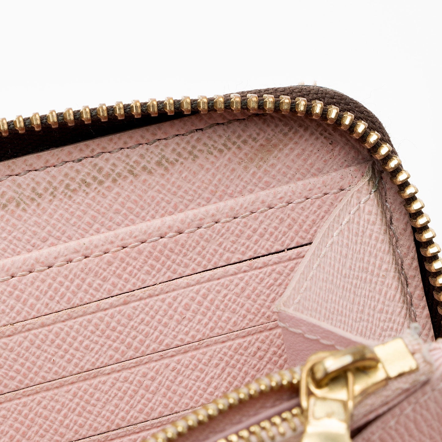 Louis Vuitton Monogram Canvas Zippy Wallet (SHF-oefzl9)