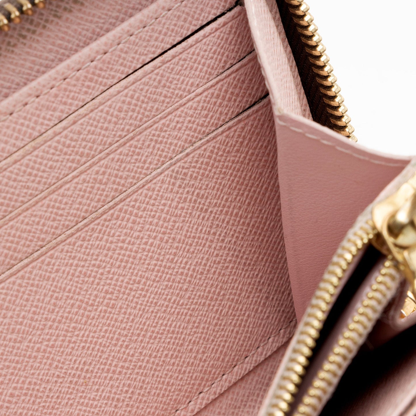 Louis Vuitton Monogram Canvas Zippy Wallet (SHF-oefzl9)