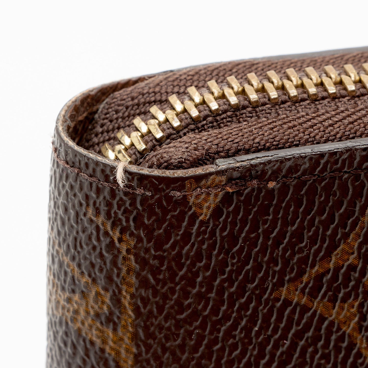 Louis Vuitton Monogram Canvas Zippy Wallet (SHF-UXLzrv)