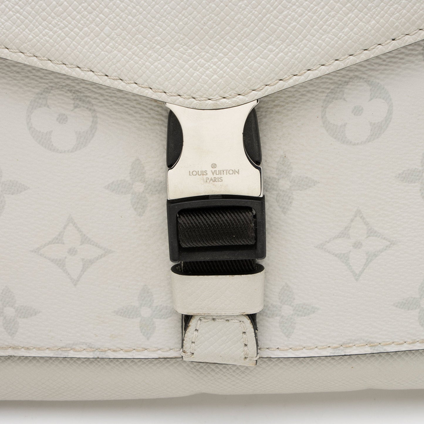 Louis Vuitton Monogram Chalk Taiga Leather Outdoor Flap Messenger