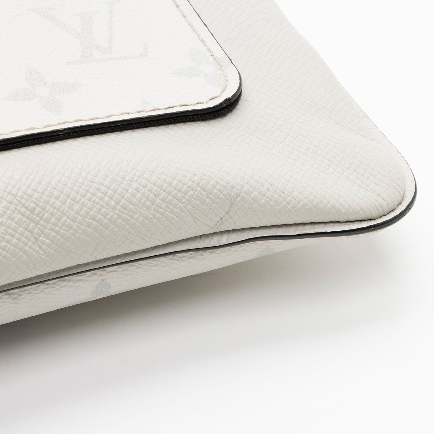 Louis Vuitton Monogram Chalk Taiga Leather Outdoor Flap Messenger