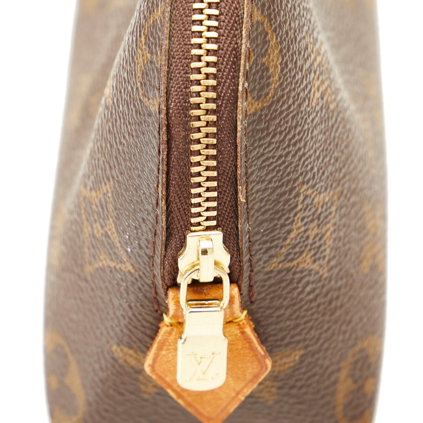 Louis Vuitton Monogram Cosmetic Pouch (SHG-KqZC9w)