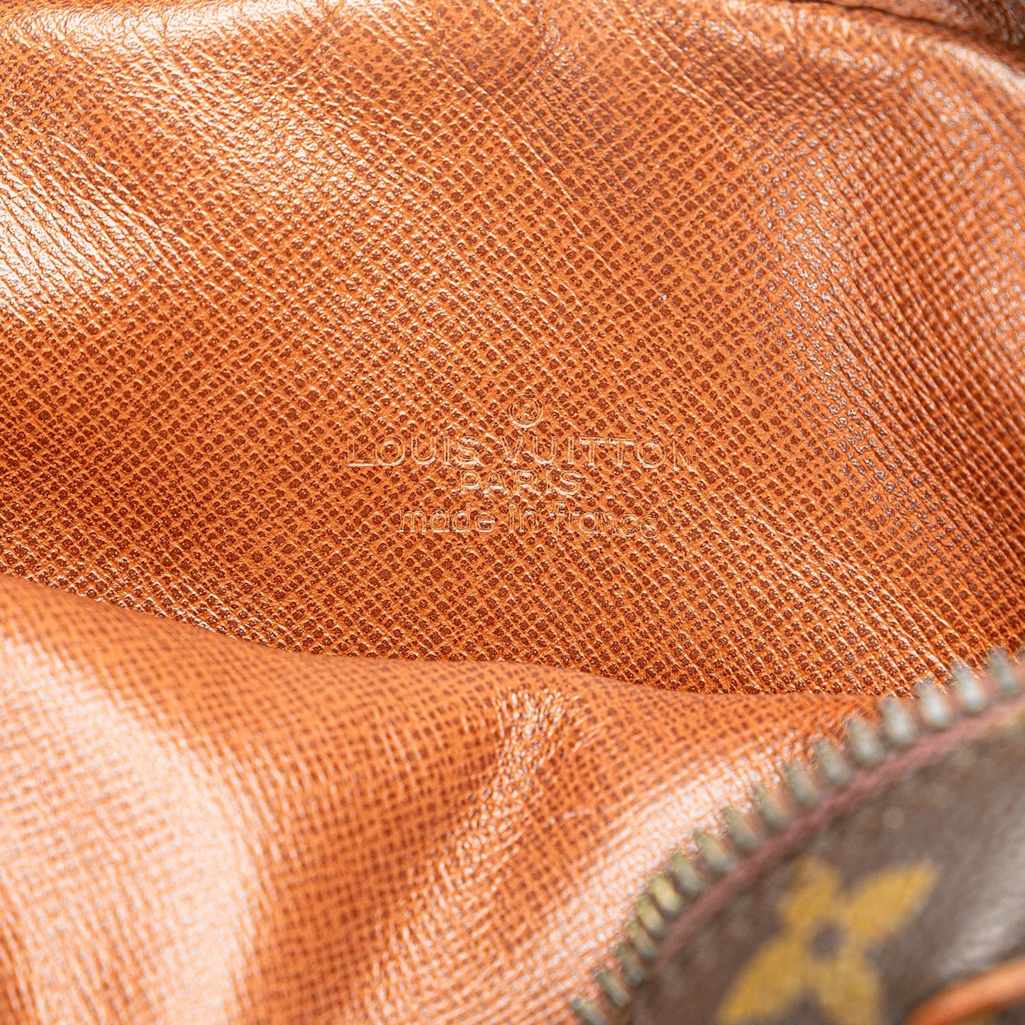 Louis Vuitton Monogram Danube (SHG-PrvLxO)