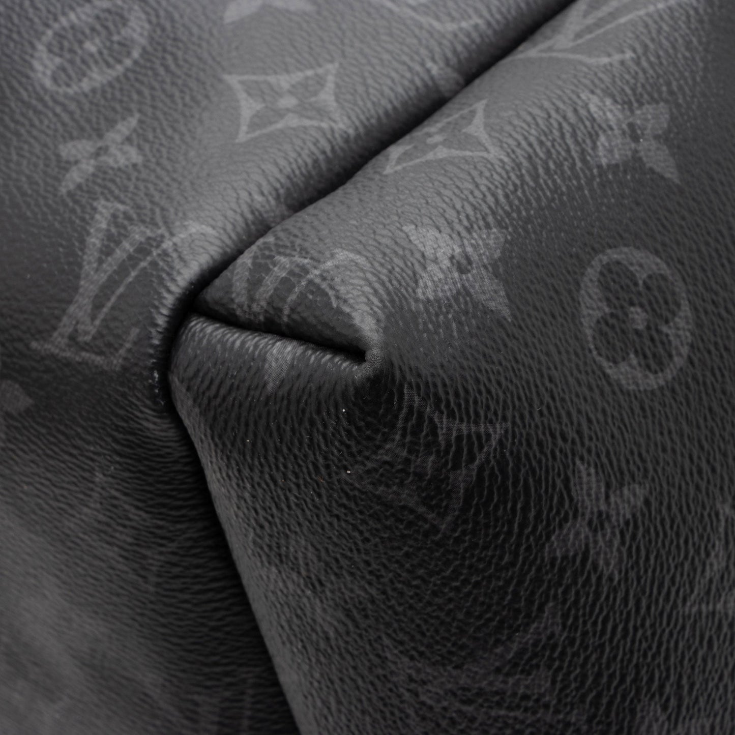 Louis Vuitton Monogram Eclipse Discovery PM Backpack (SHF-fMB1cP)