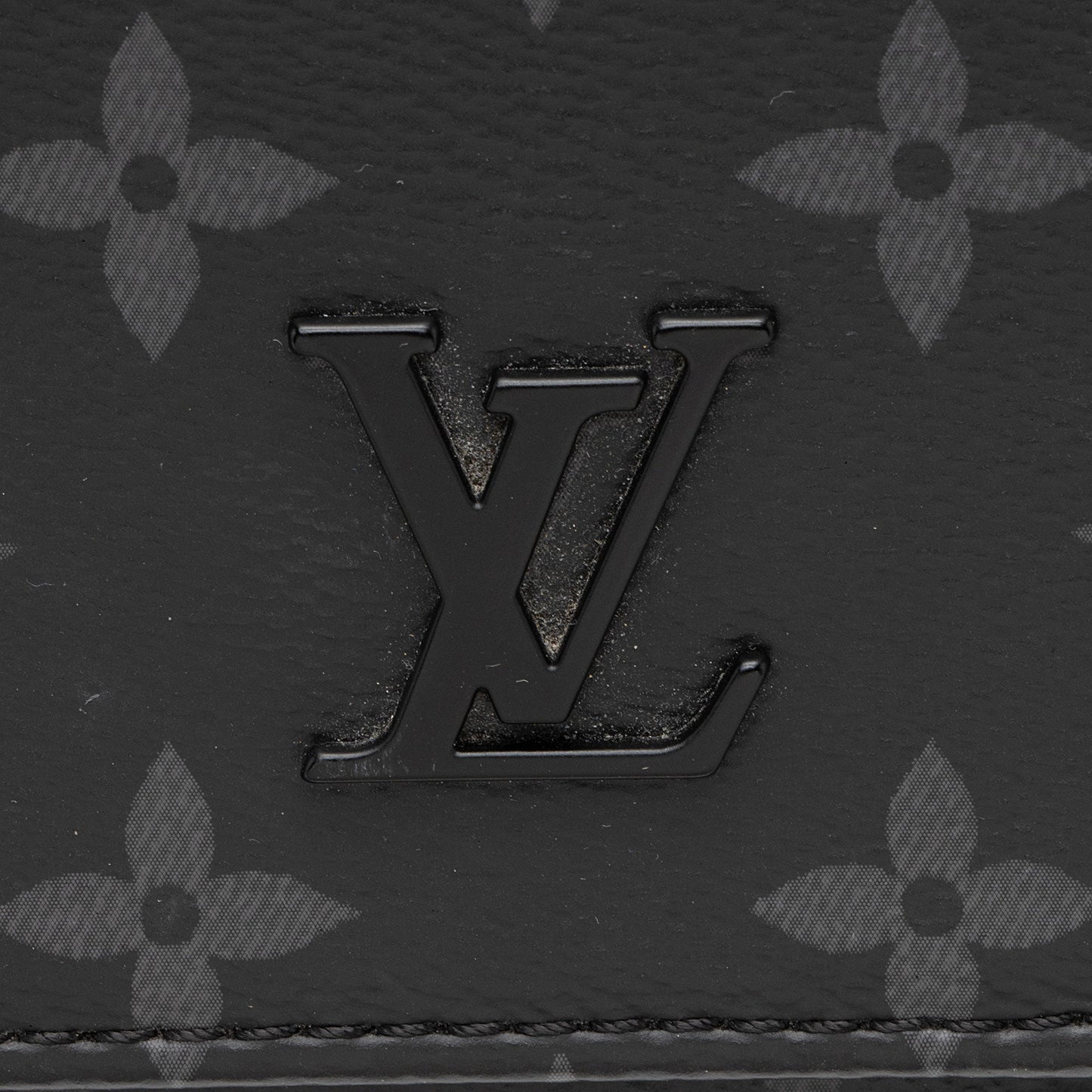 Louis Vuitton Monogram Eclipse District PM Messenger