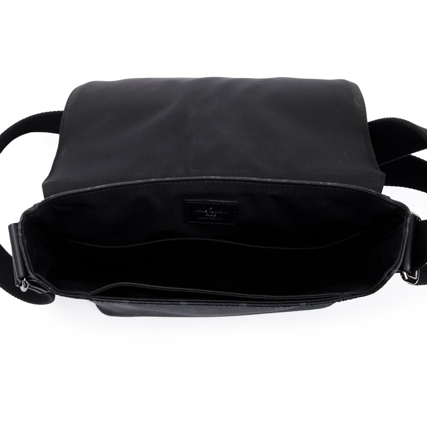 Louis Vuitton Monogram Eclipse District PM