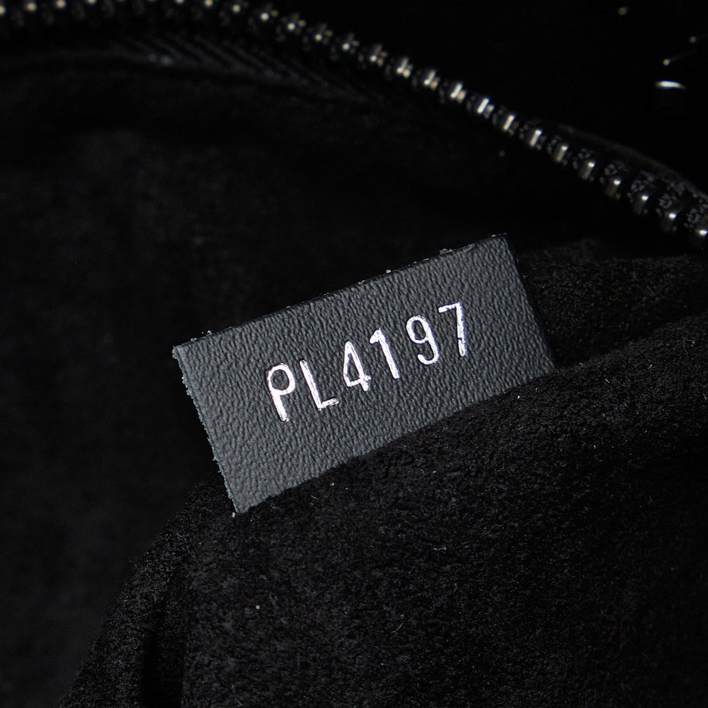 Louis Vuitton Monogram Eclipse North South Tote (SHG-k4XCz5)