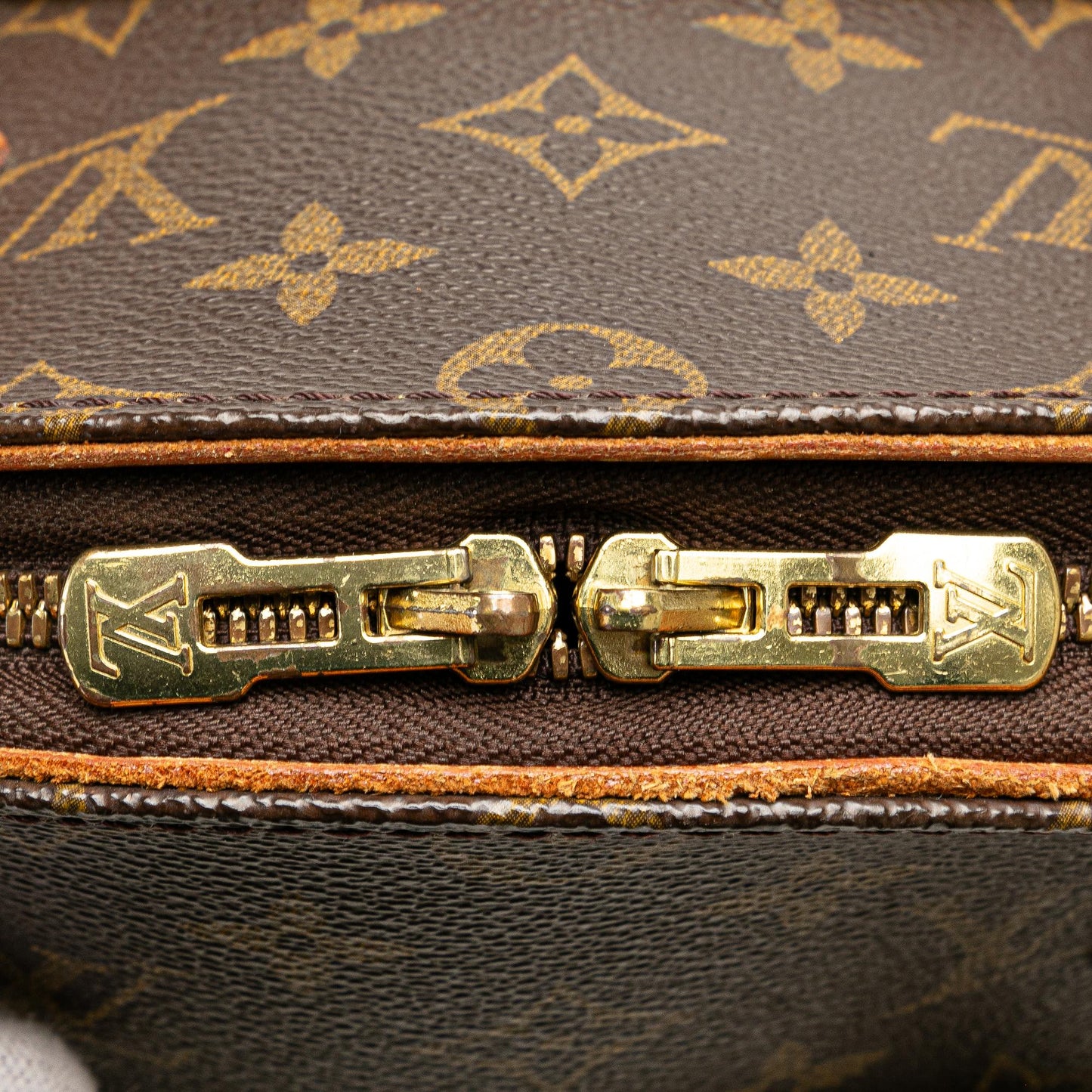 Louis Vuitton Monogram Ellipse PM