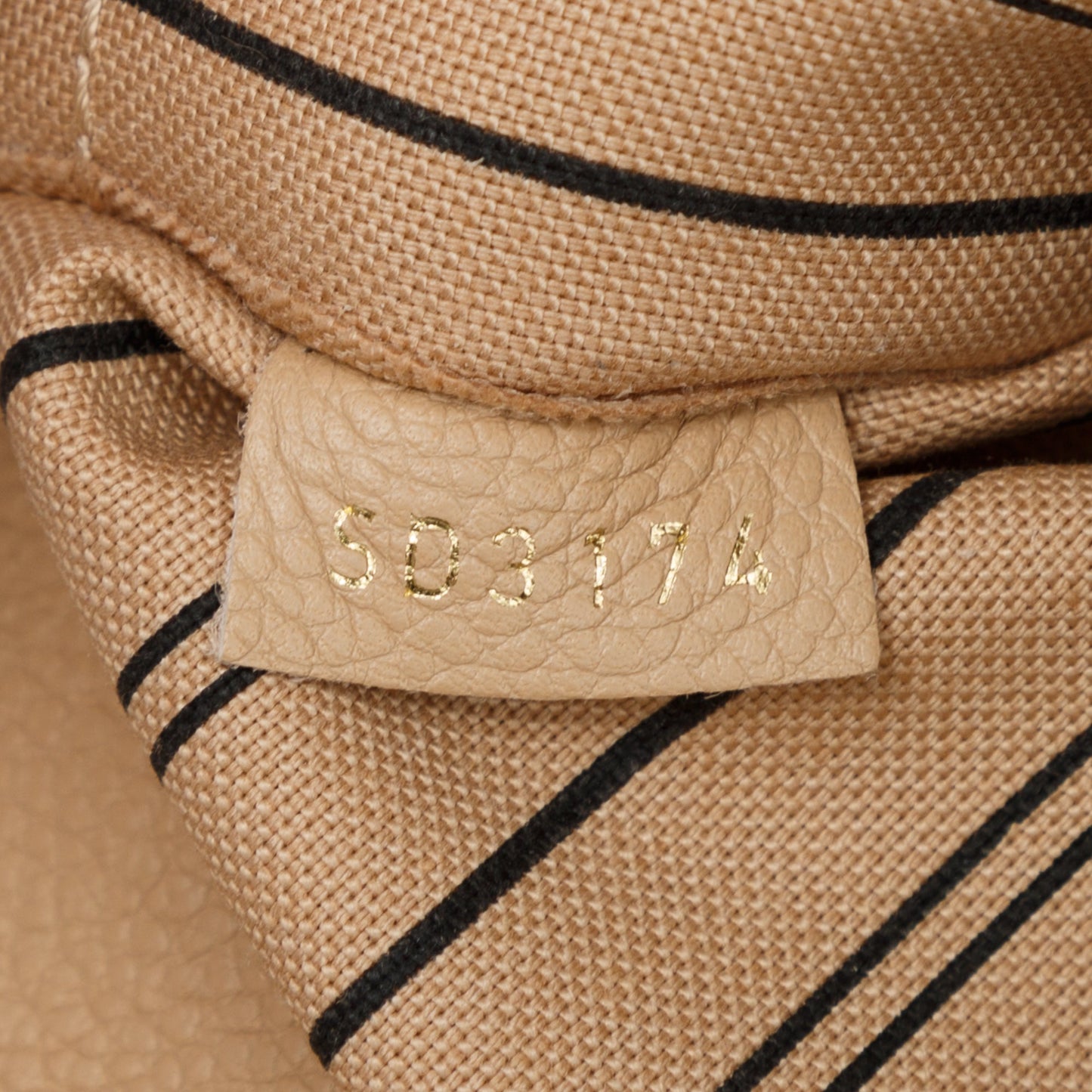 Louis Vuitton Monogram Empreinte Montaigne MM