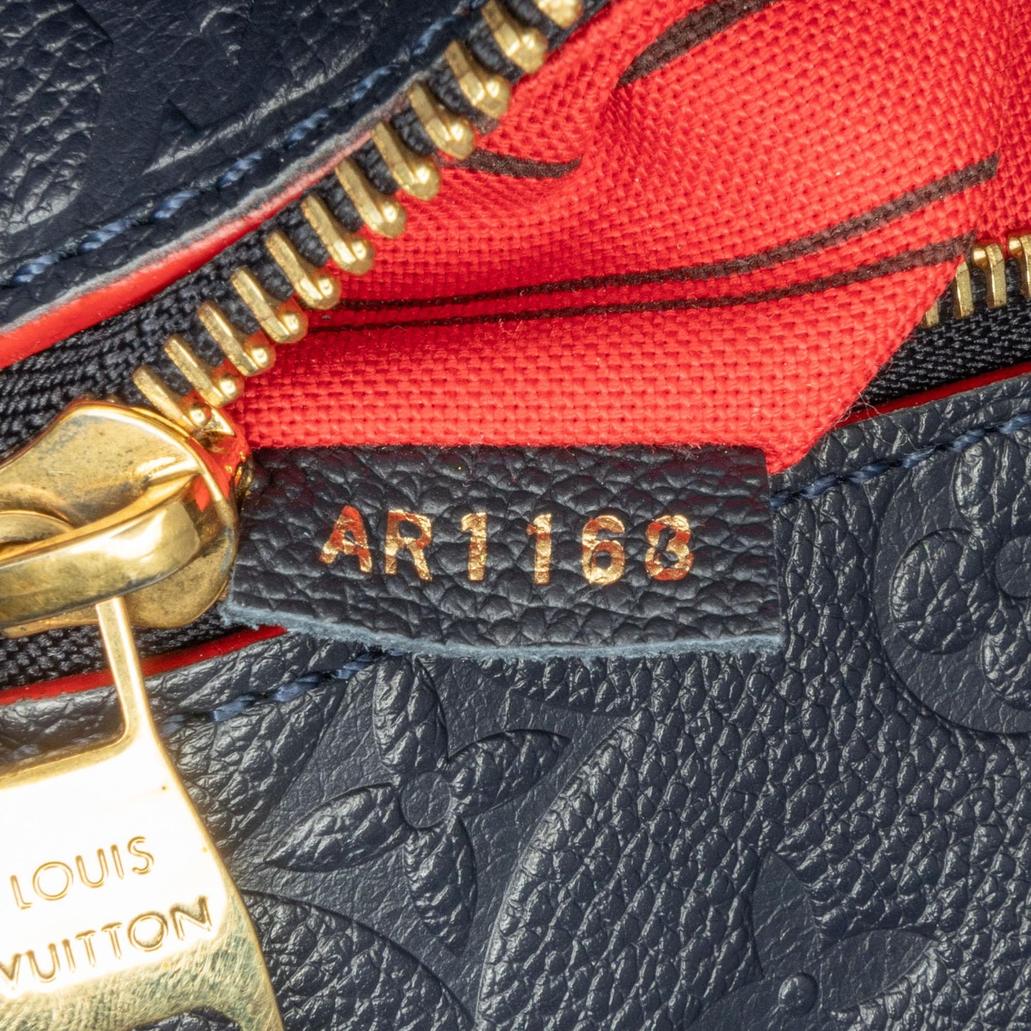 Louis Vuitton Monogram Empreinte Pochette Metis (SHG-cs9mYV)