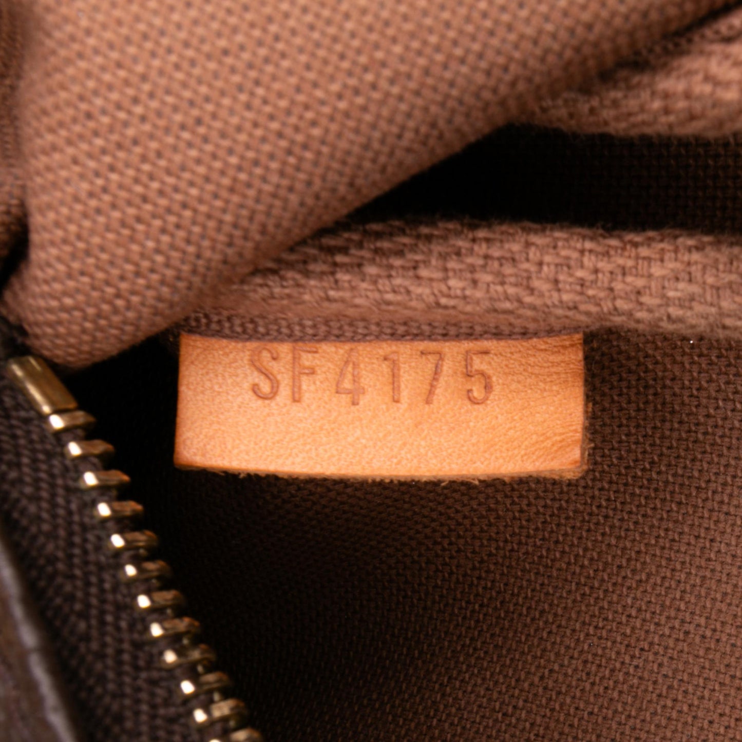 Louis Vuitton Monogram Evasion Illustre Mini Pochette Accessories