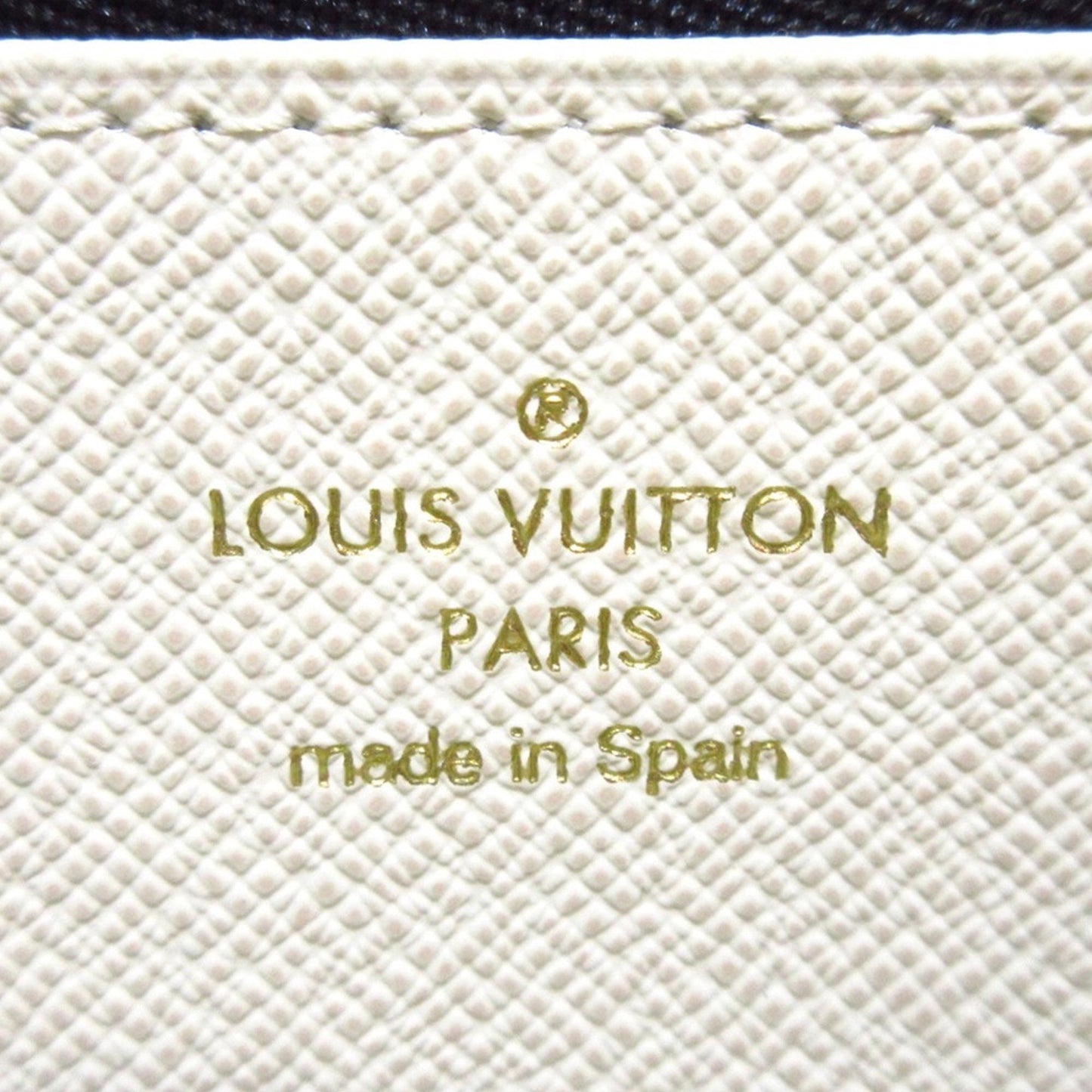 Louis Vuitton Monogram Giant Jungle Zippy Wallet (SHG-dDejCz)