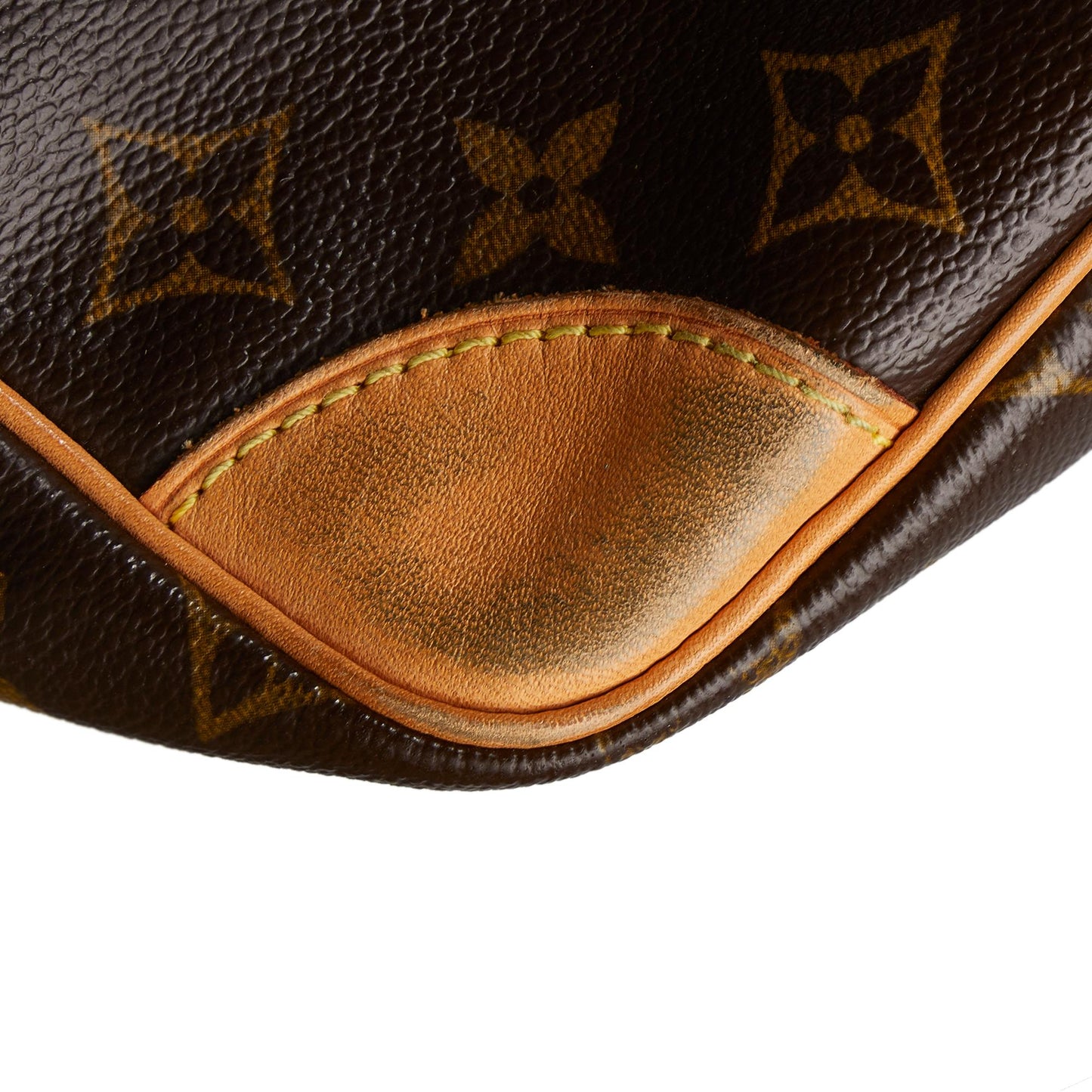 Louis Vuitton Monogram Nil Crossbody Bag (SHG-7e8FTi)