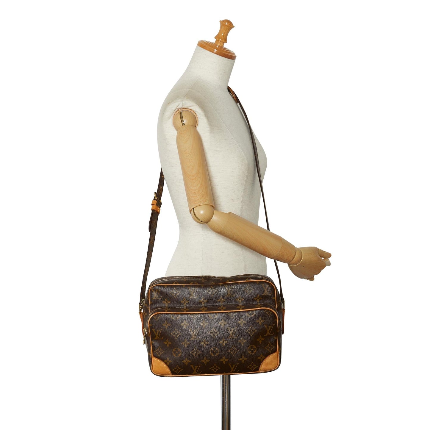 Louis Vuitton Monogram Nil Crossbody Bag (SHG-7e8FTi)