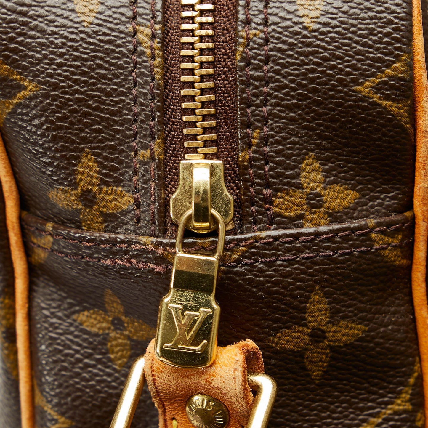 Louis Vuitton Monogram Nil Crossbody Bag (SHG-qf01Cw)