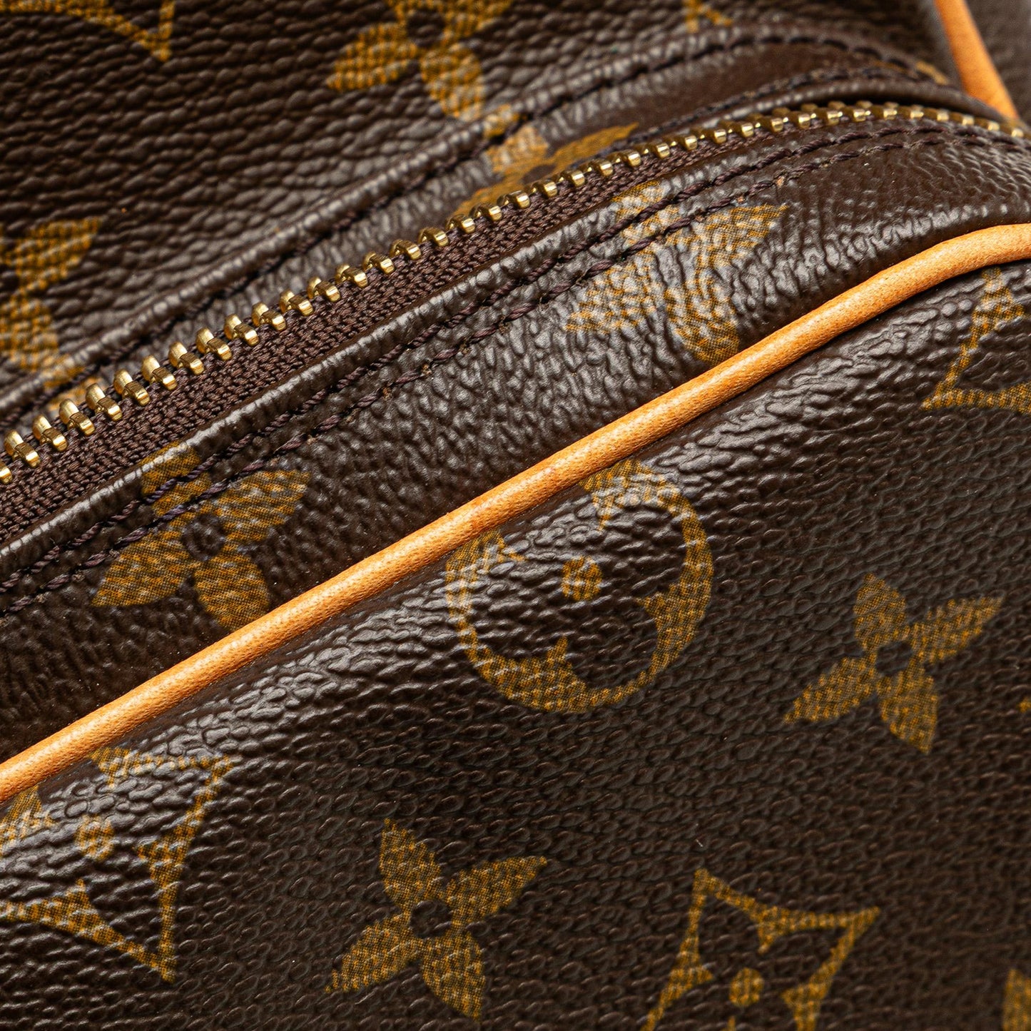 Louis Vuitton Monogram Nil Crossbody