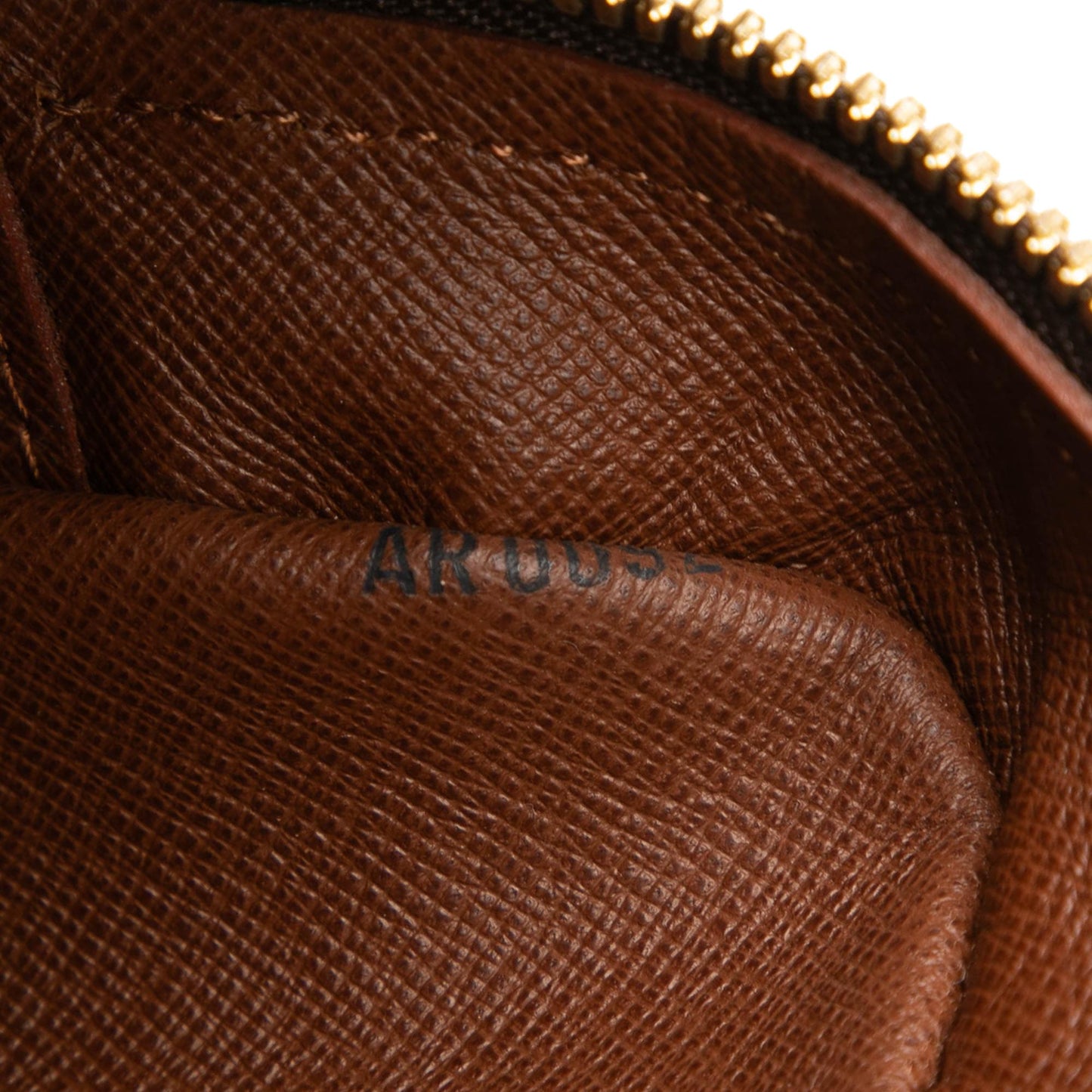 Louis Vuitton Monogram Nil Crossbody