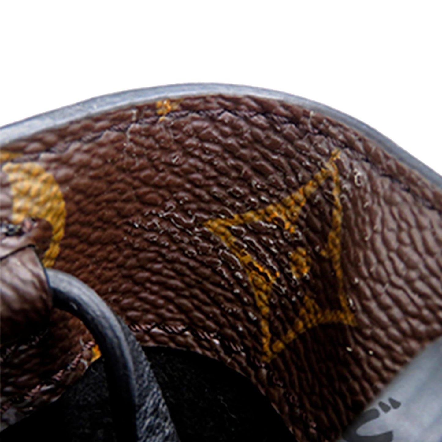 Louis Vuitton Monogram Noe Fringe (SHG-HyL7qM)