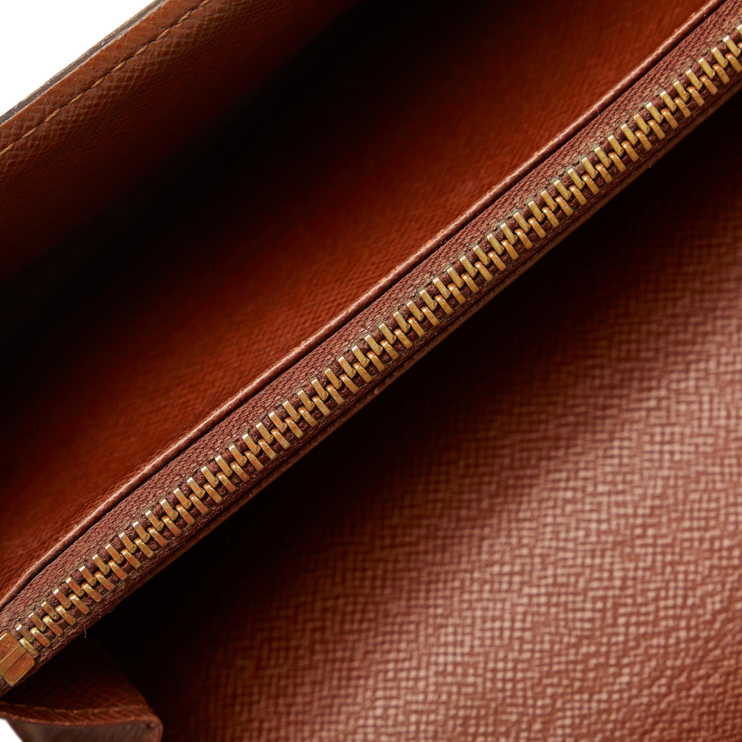 Louis Vuitton Monogram Porte Monnaie Billets (SHG-LcaE2G)