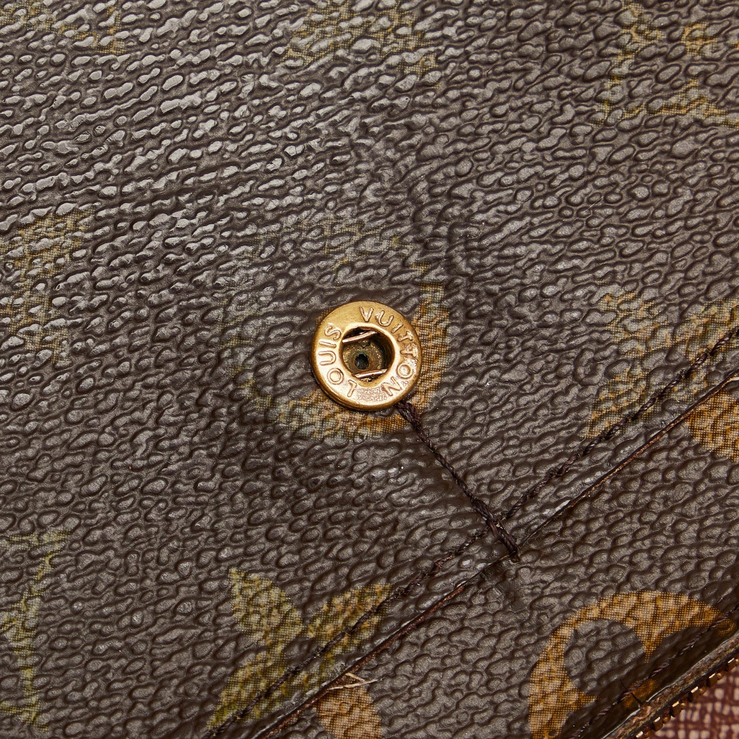 Louis Vuitton Monogram Porte Monnaie Billets (SHG-LcaE2G)