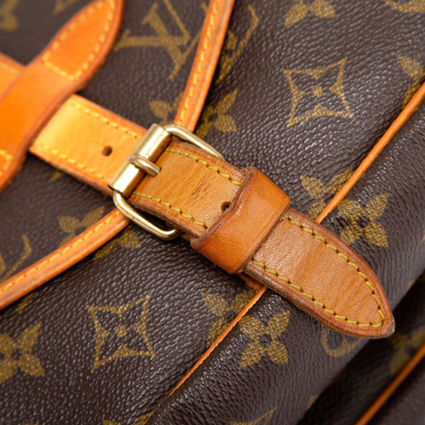 Louis Vuitton Monogram Saumur 25