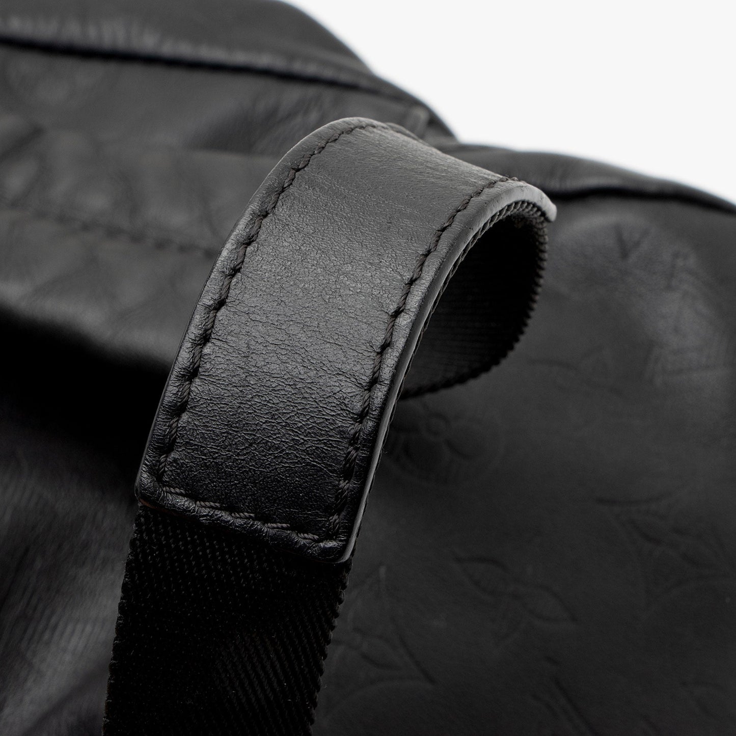 Louis Vuitton Monogram Shadow Discovery Backpack (SHF-f64Uph)