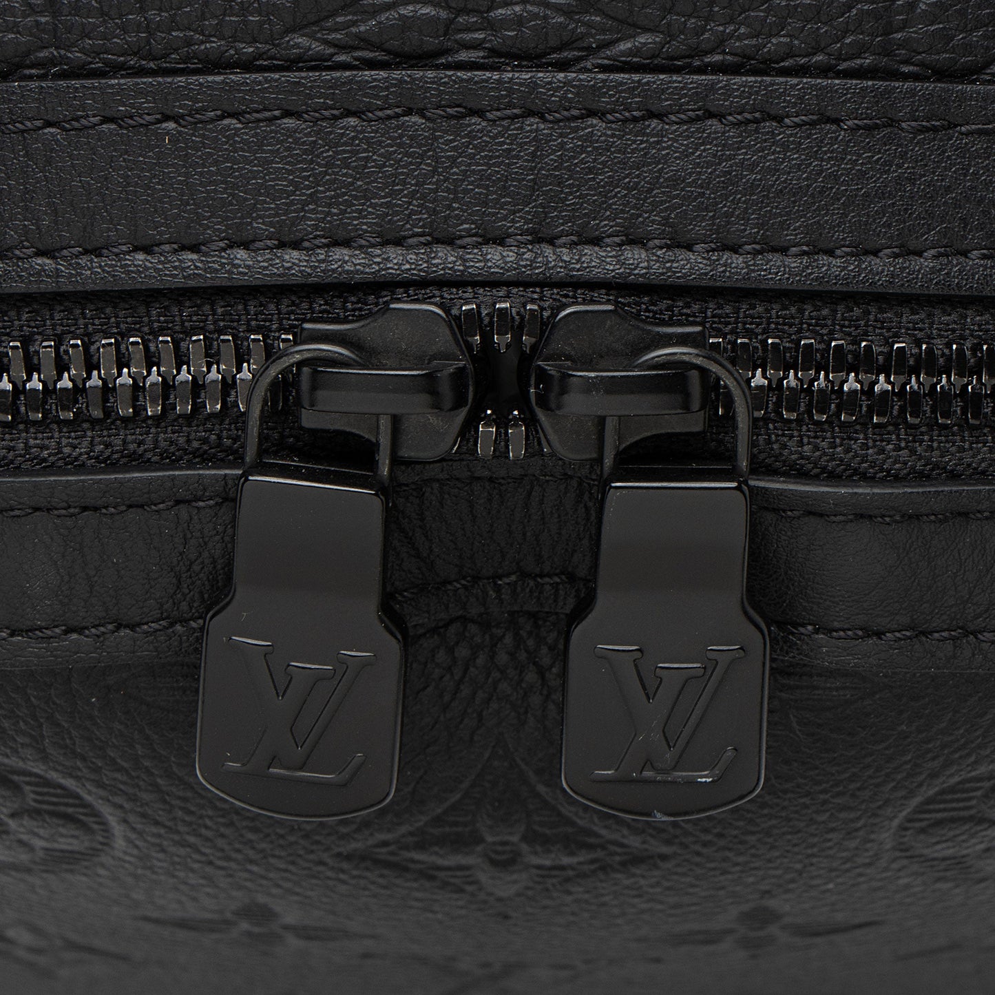 Louis Vuitton Monogram Shadow Discovery PM Backpack (SHF-mUZI8A)