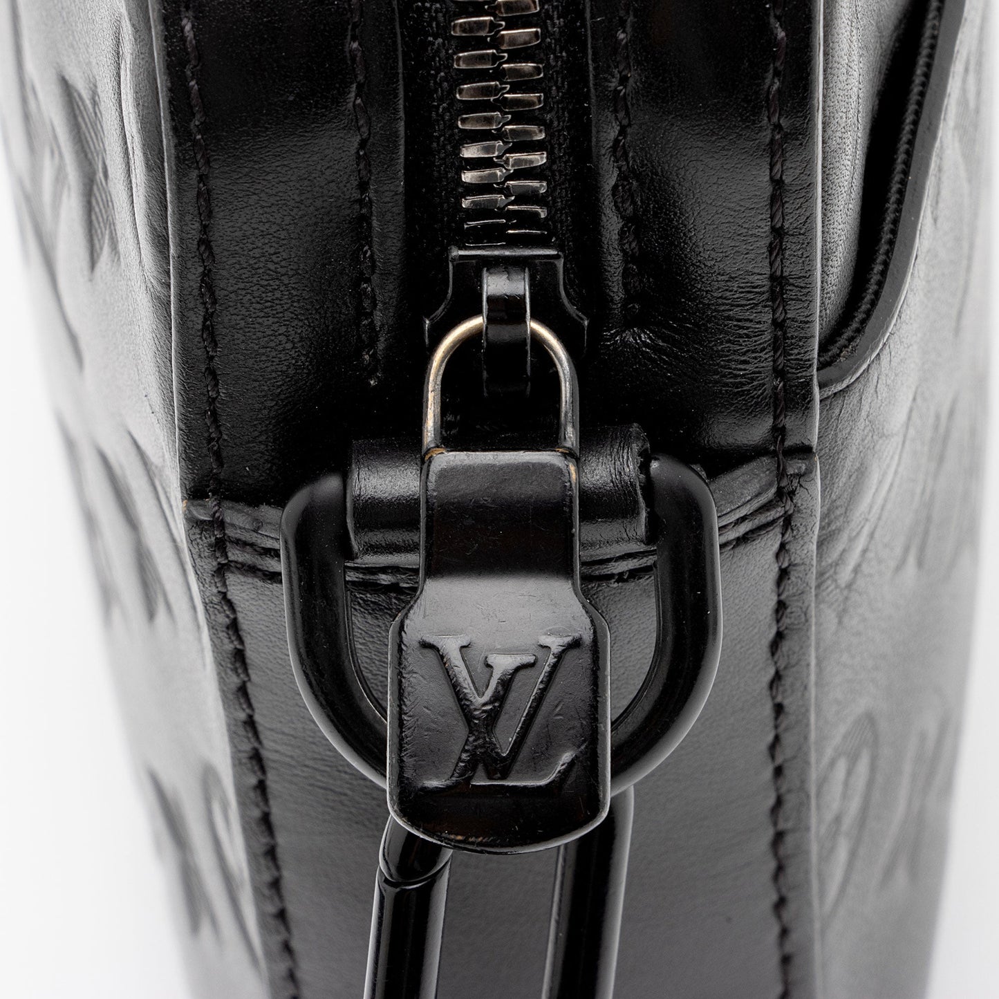 Louis Vuitton Monogram Shadow Duo Messenger Bag (SHF-TqrVc2)