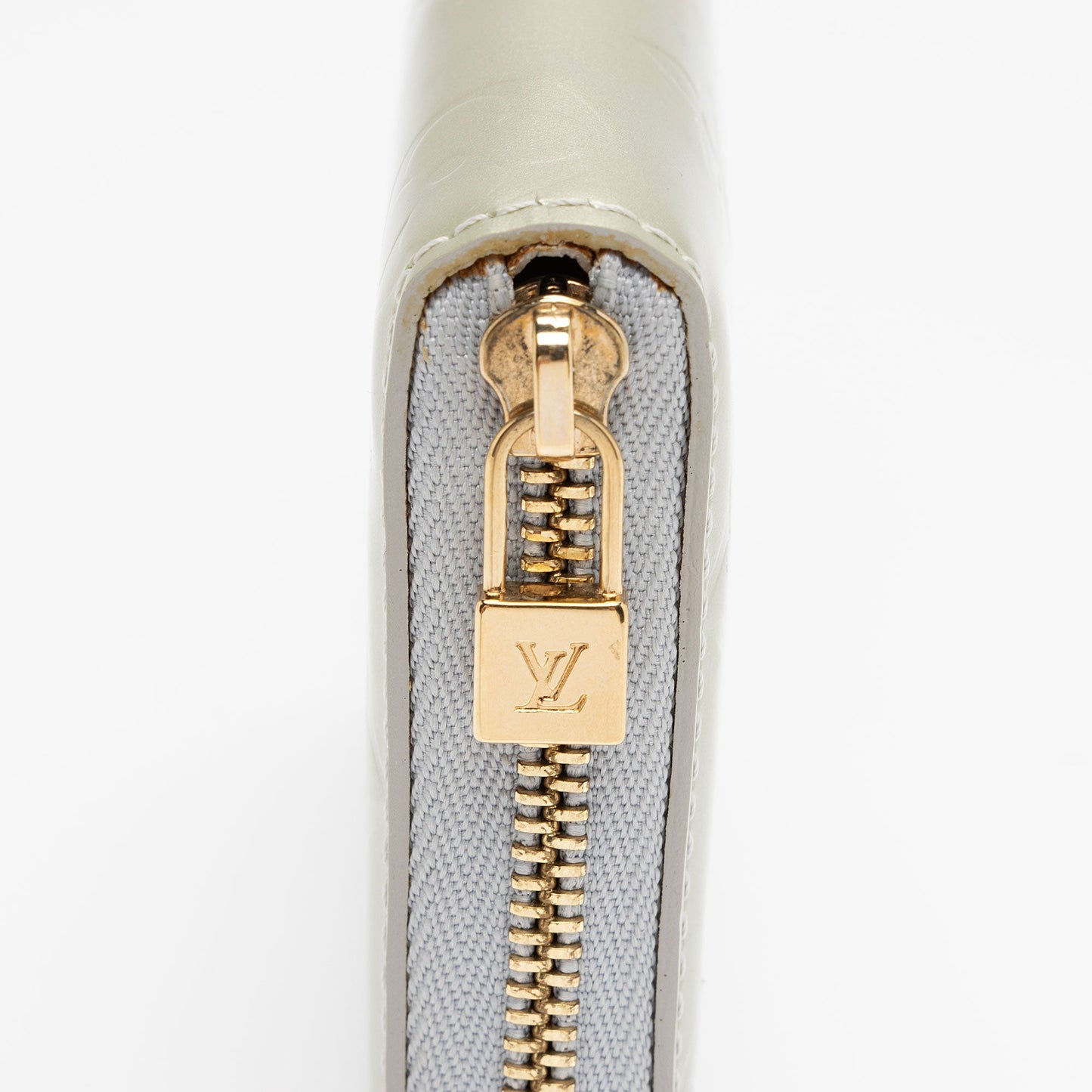 Louis Vuitton Monogram Vernis Broome Zip Wallet (SHF-It7BPo)