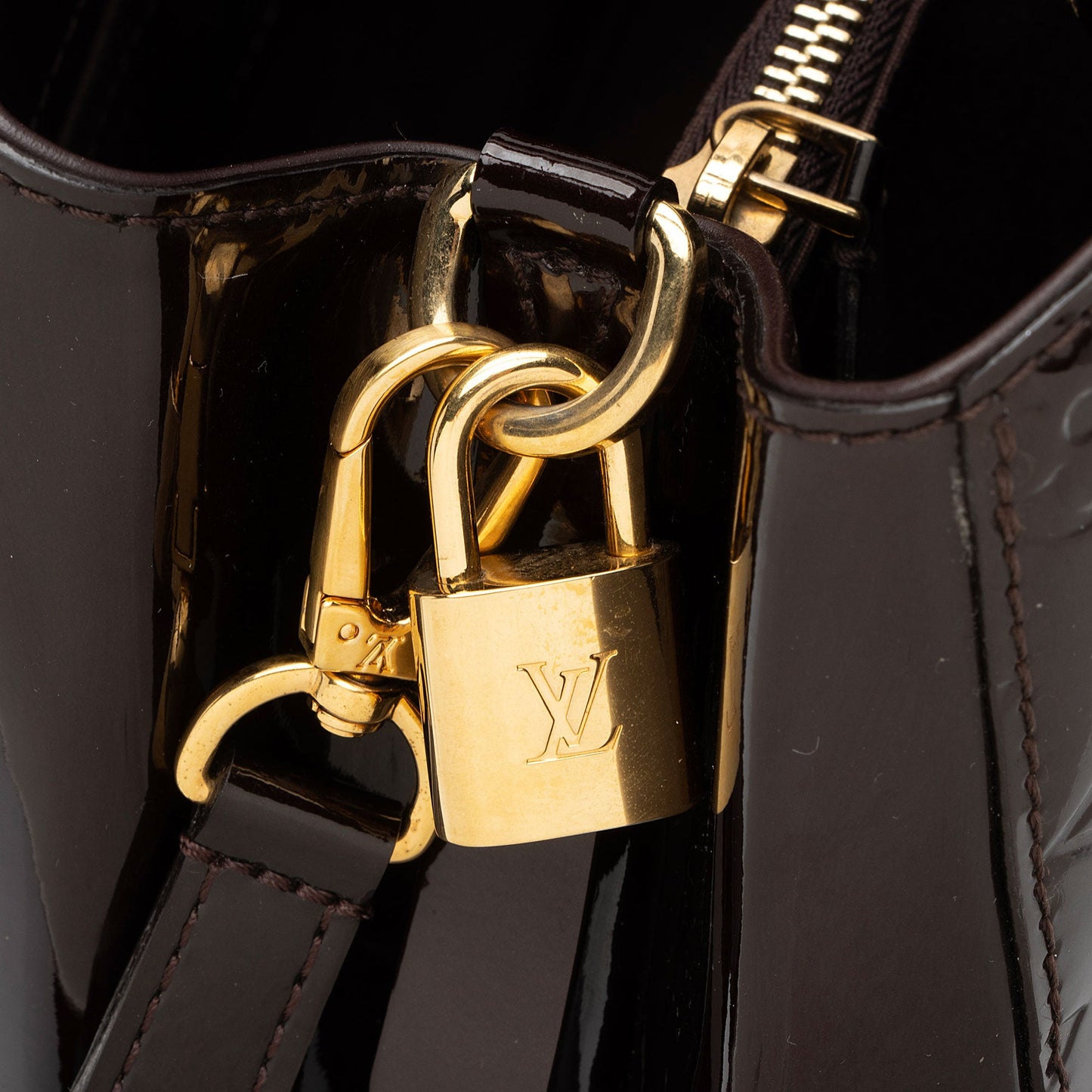 Louis Vuitton Monogram Vernis Montaigne MM Satchel (SHF-0N0xLg)