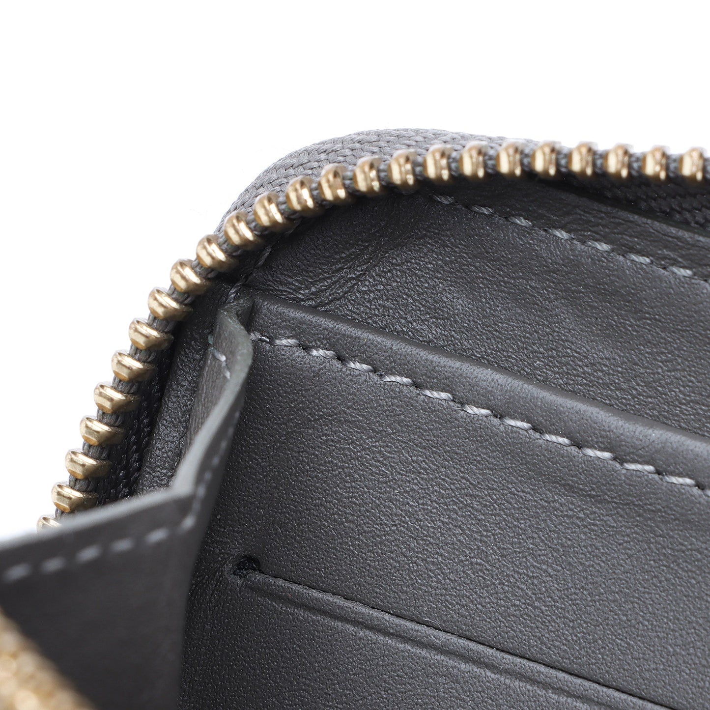 Louis Vuitton Monogram Vernis Zippy Wallet (SHF-GlSWaK)