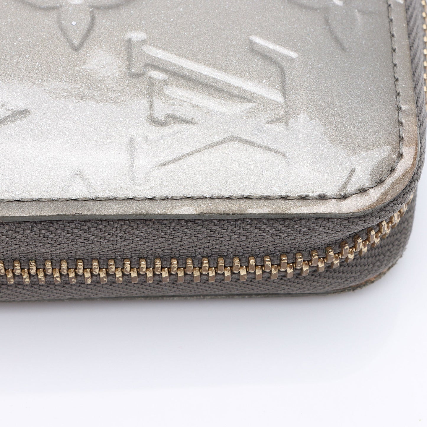Louis Vuitton Monogram Vernis Zippy Wallet (SHF-GlSWaK)