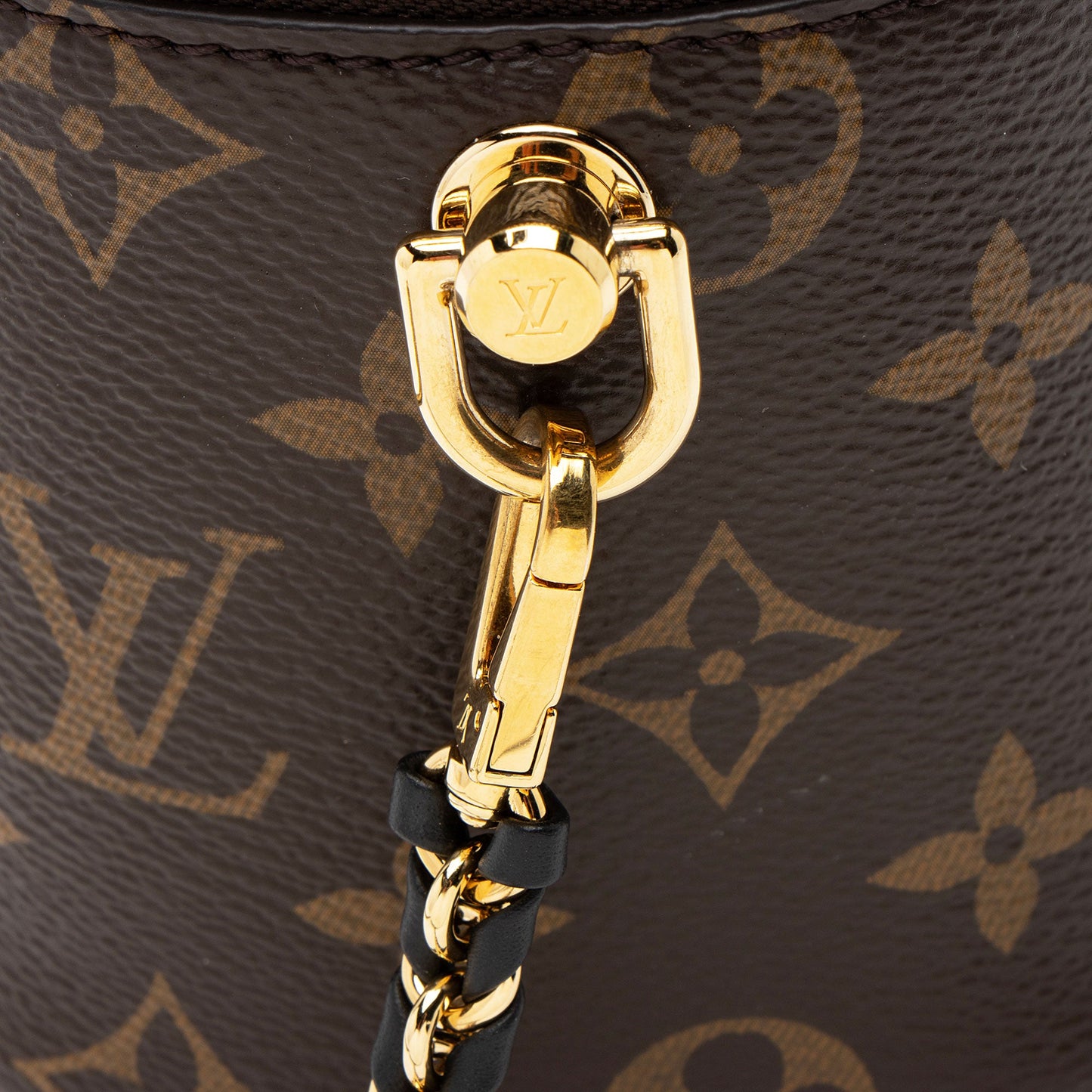 Louis Vuitton Reverse Monogram Vanity PM Shoulder Bag (SHF-ytXczE)