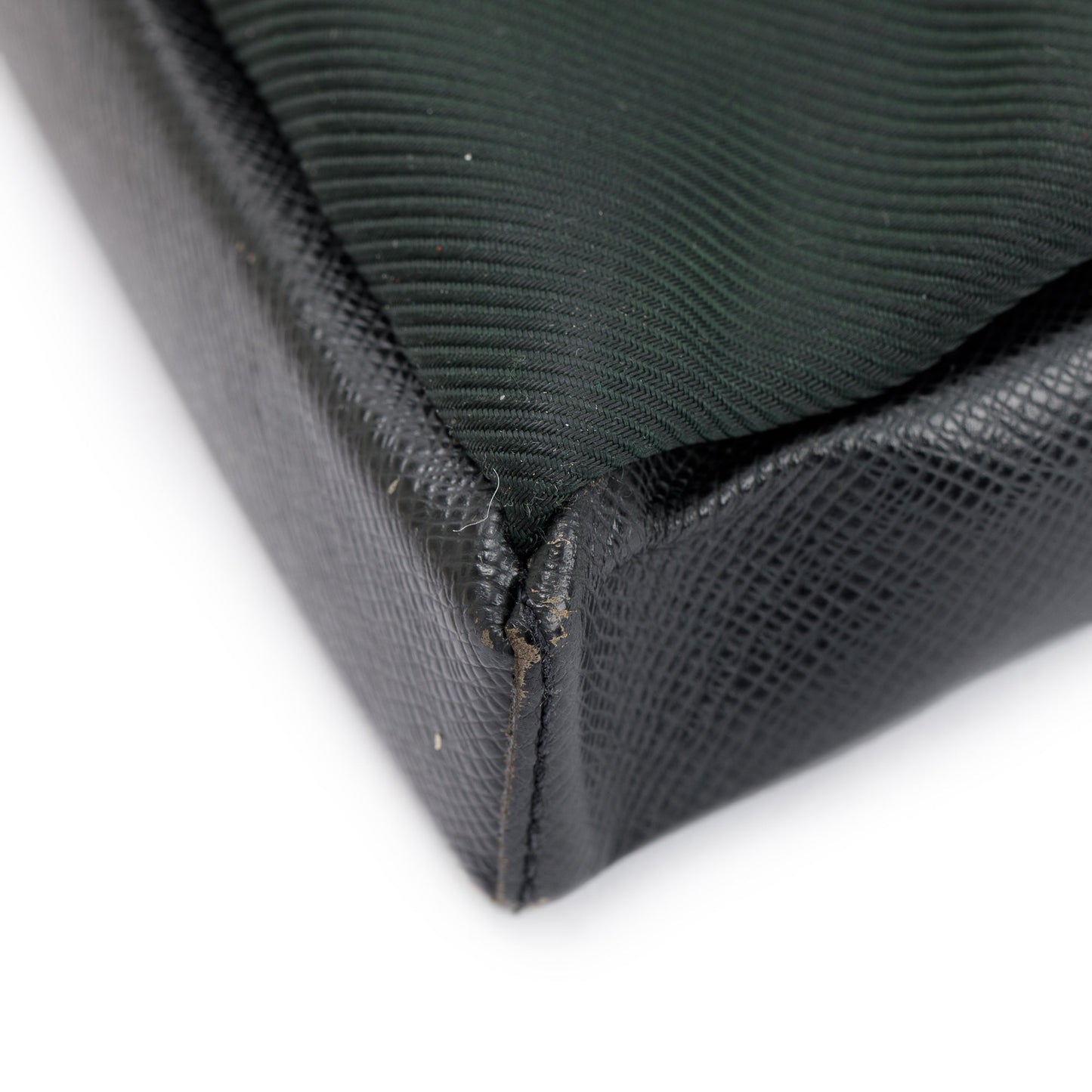 Louis Vuitton Taiga Leather Saratov GM Messenger Bag