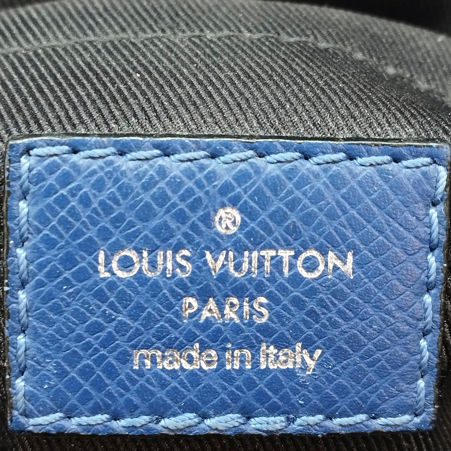 Louis Vuitton Taiga Outdoor Messenger PM