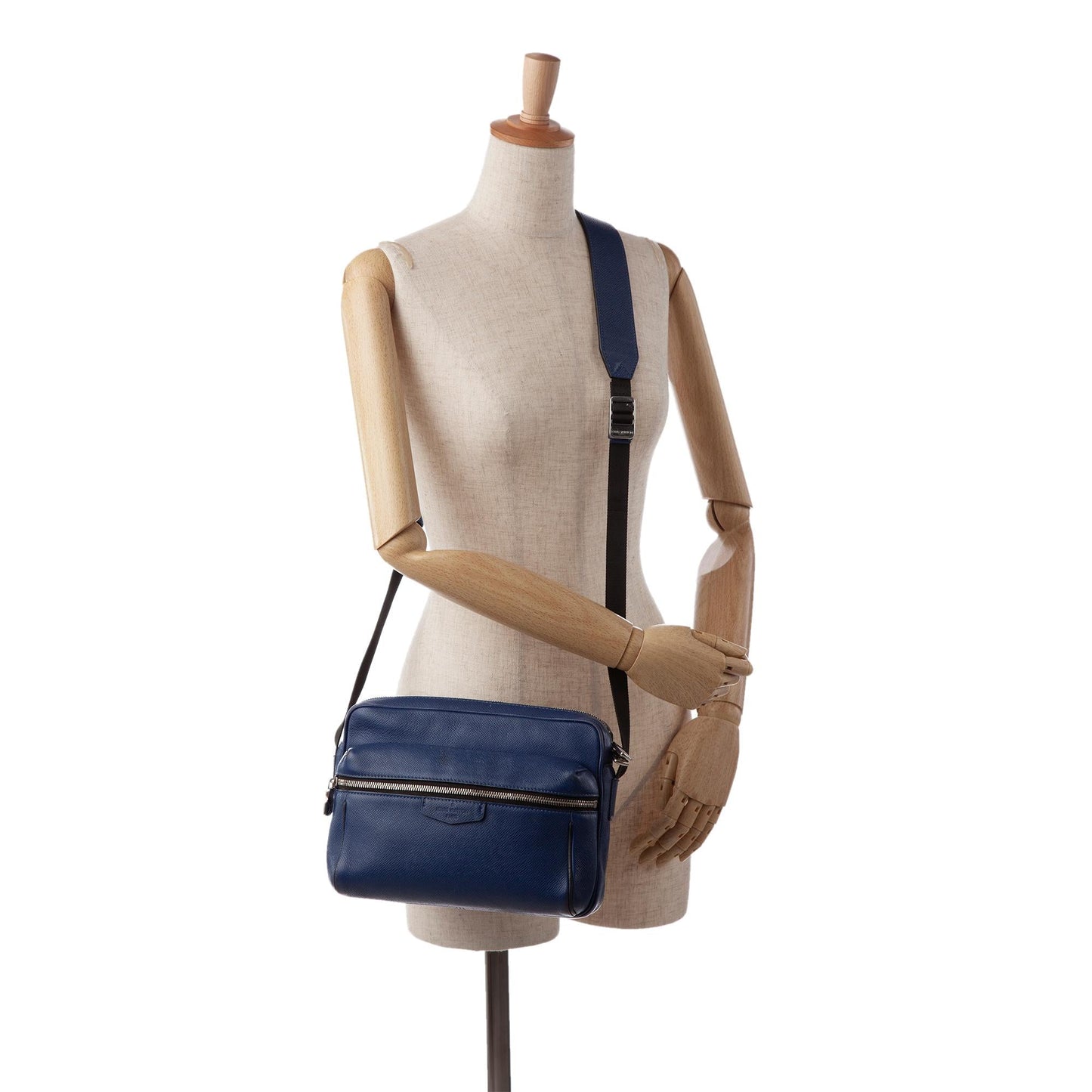 Louis Vuitton Taiga Outdoor Messenger PM