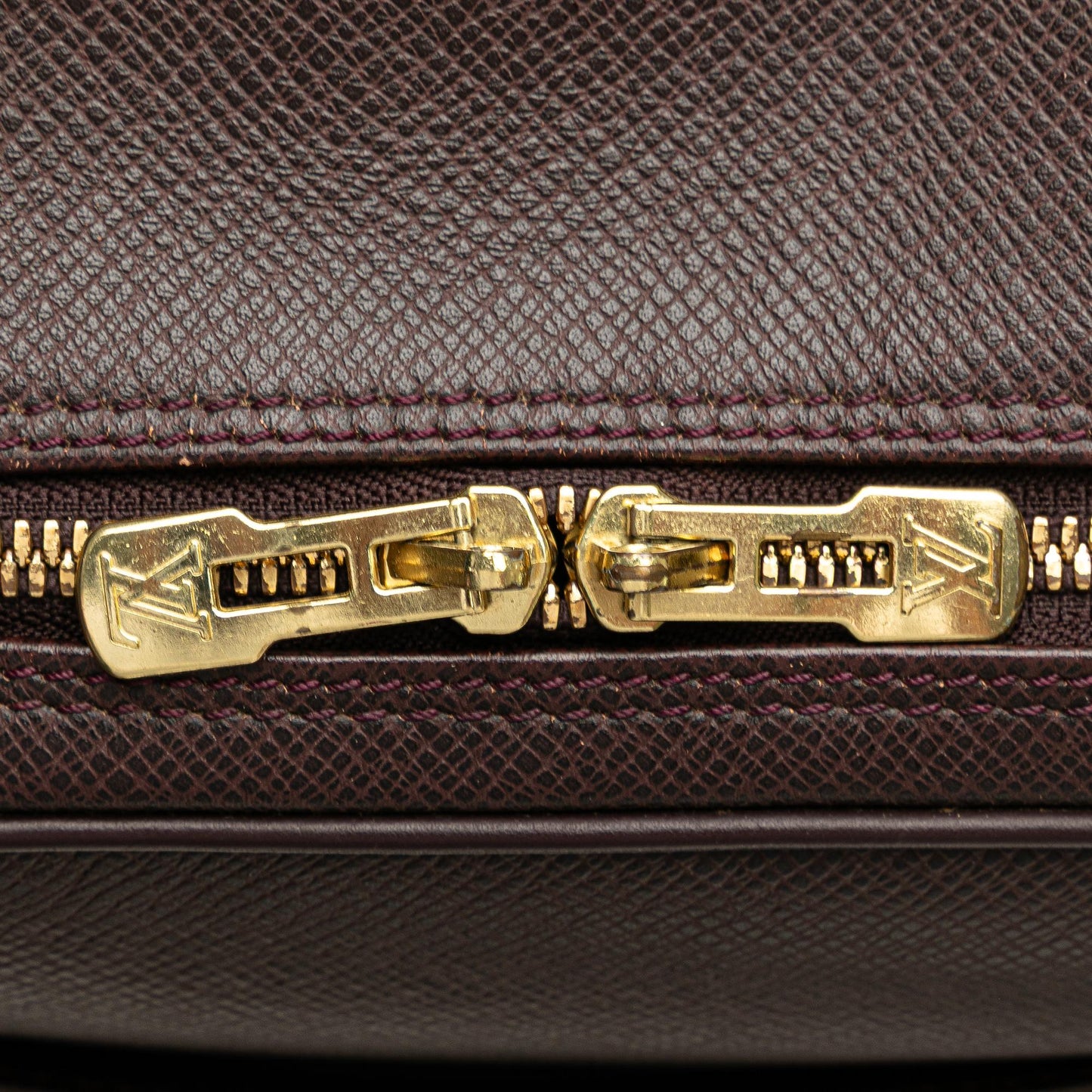 Louis Vuitton Taiga Reporter PM
