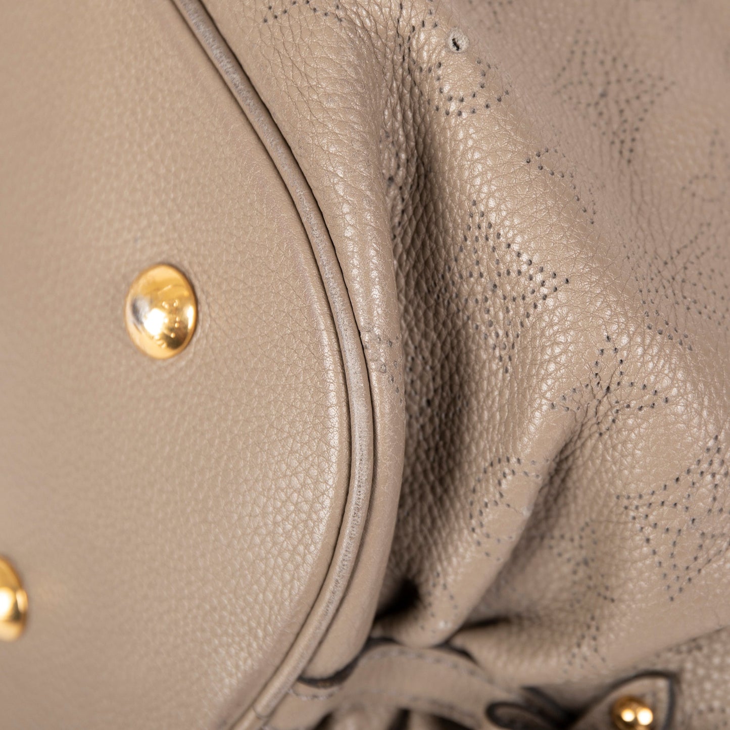 Louis Vuitton Taupe Mahina L Hobo