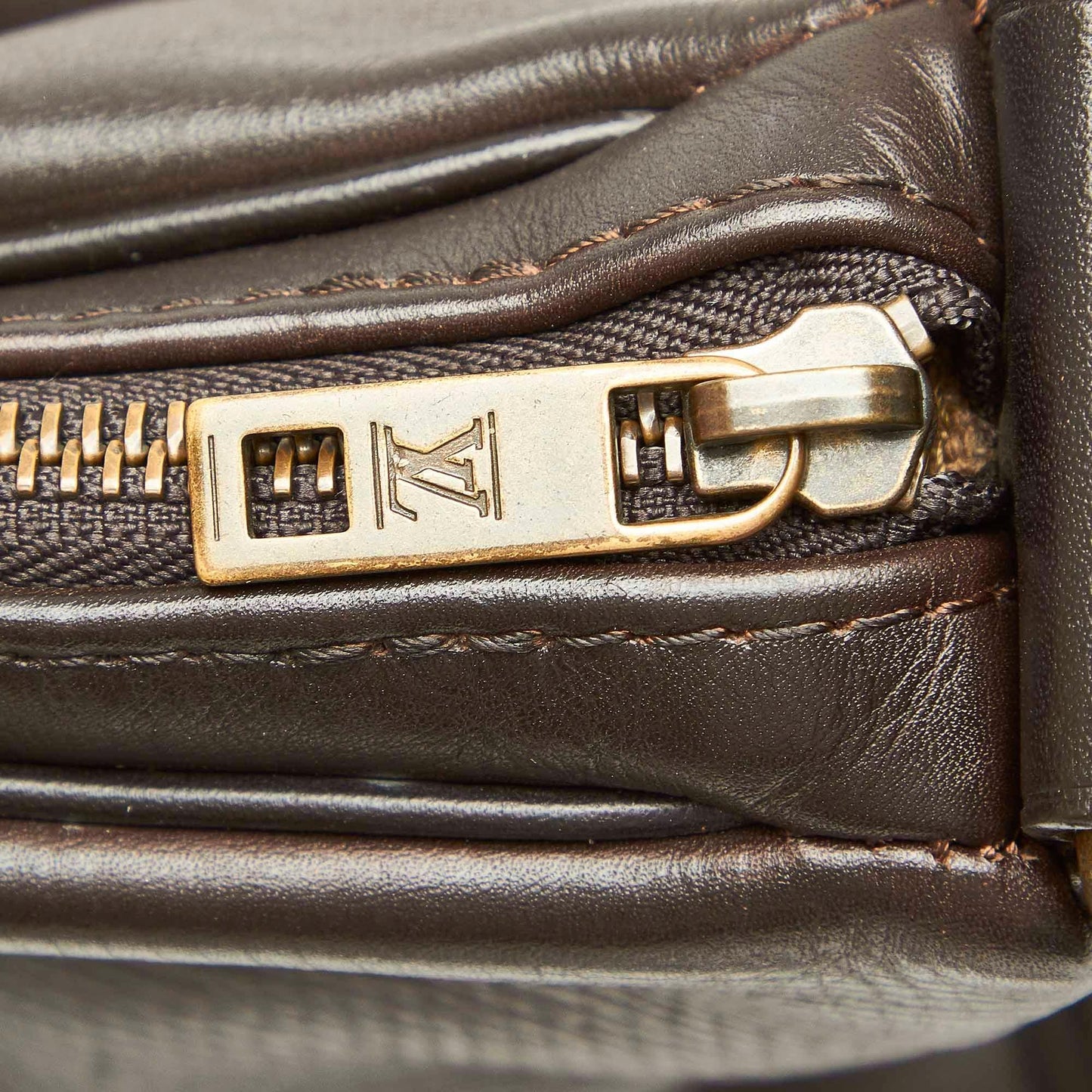 Louis Vuitton Utah Wichita Crossbody (SHG-31696)
