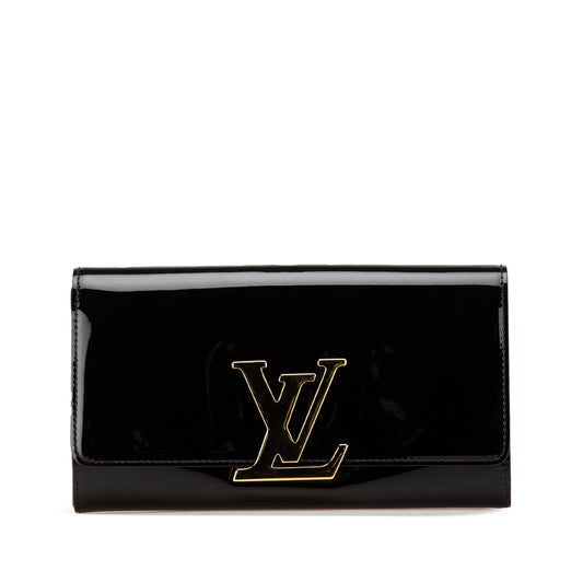 Louis Vuitton Vernis Louise East West Clutch (SHG-HaRu4Q)