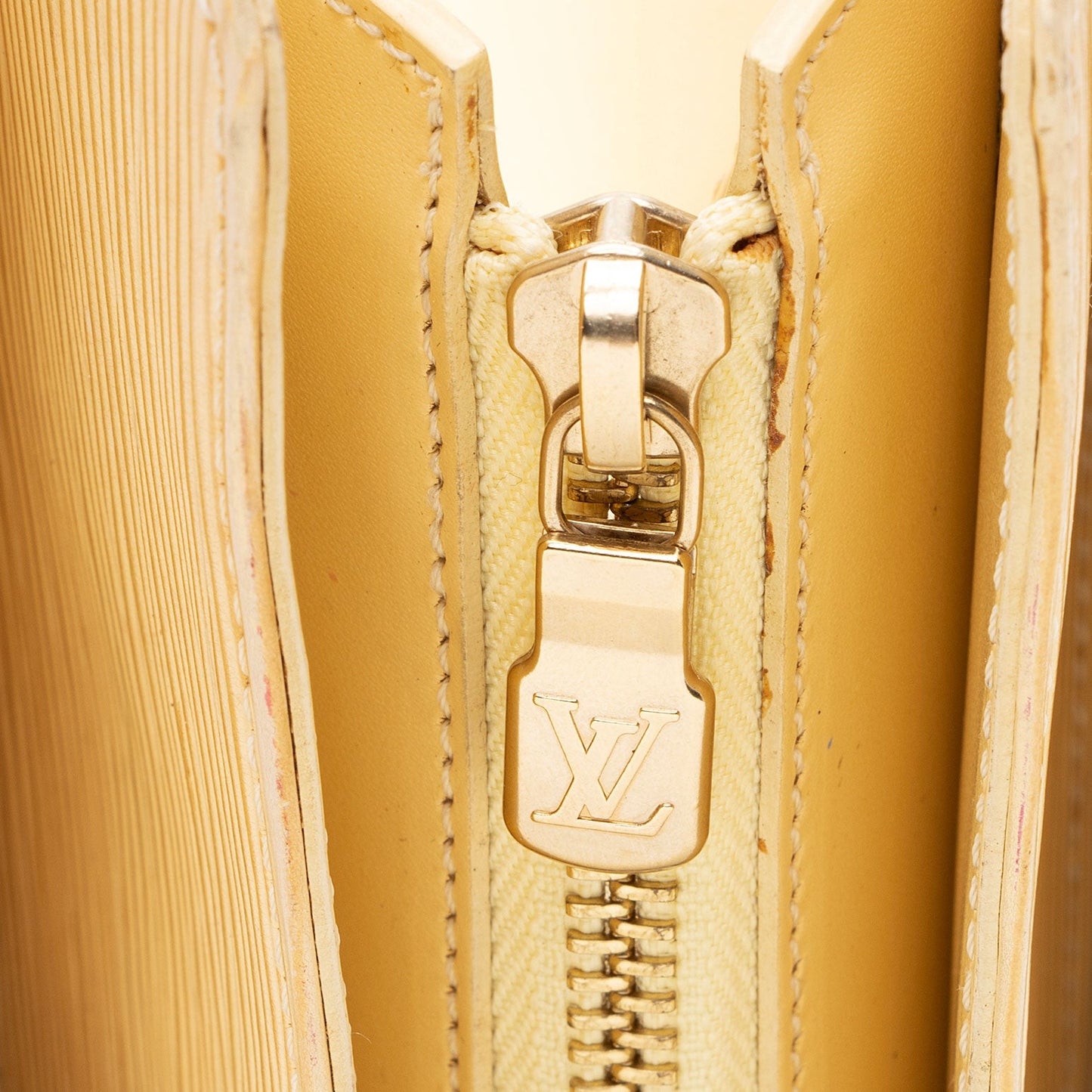 Louis Vuitton Vintage Epi Leather Croisette PM Shoulder Bag