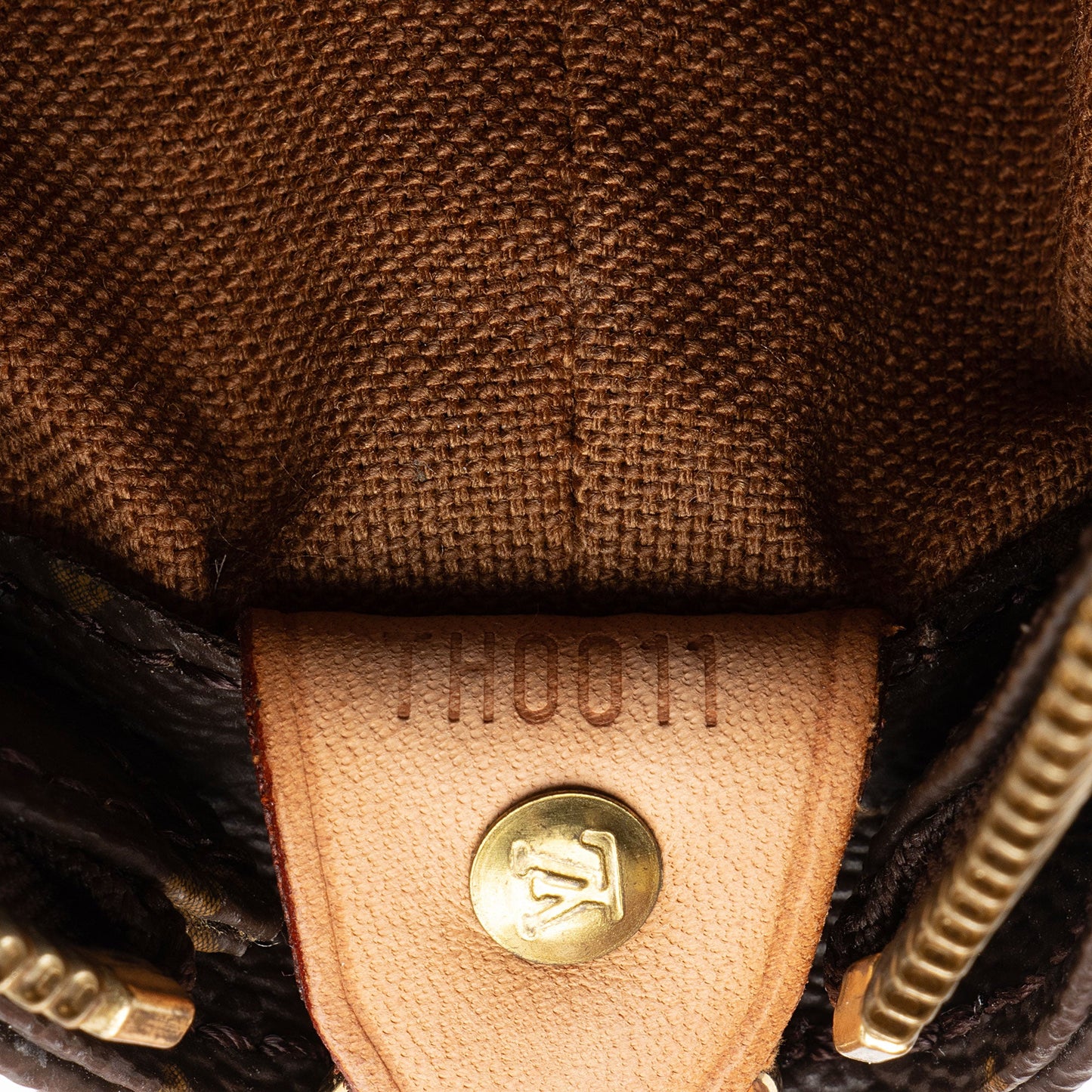 Louis Vuitton Vintage Monogram Canvas Cabas Mezzo Tote (SHF-UuGHLo)