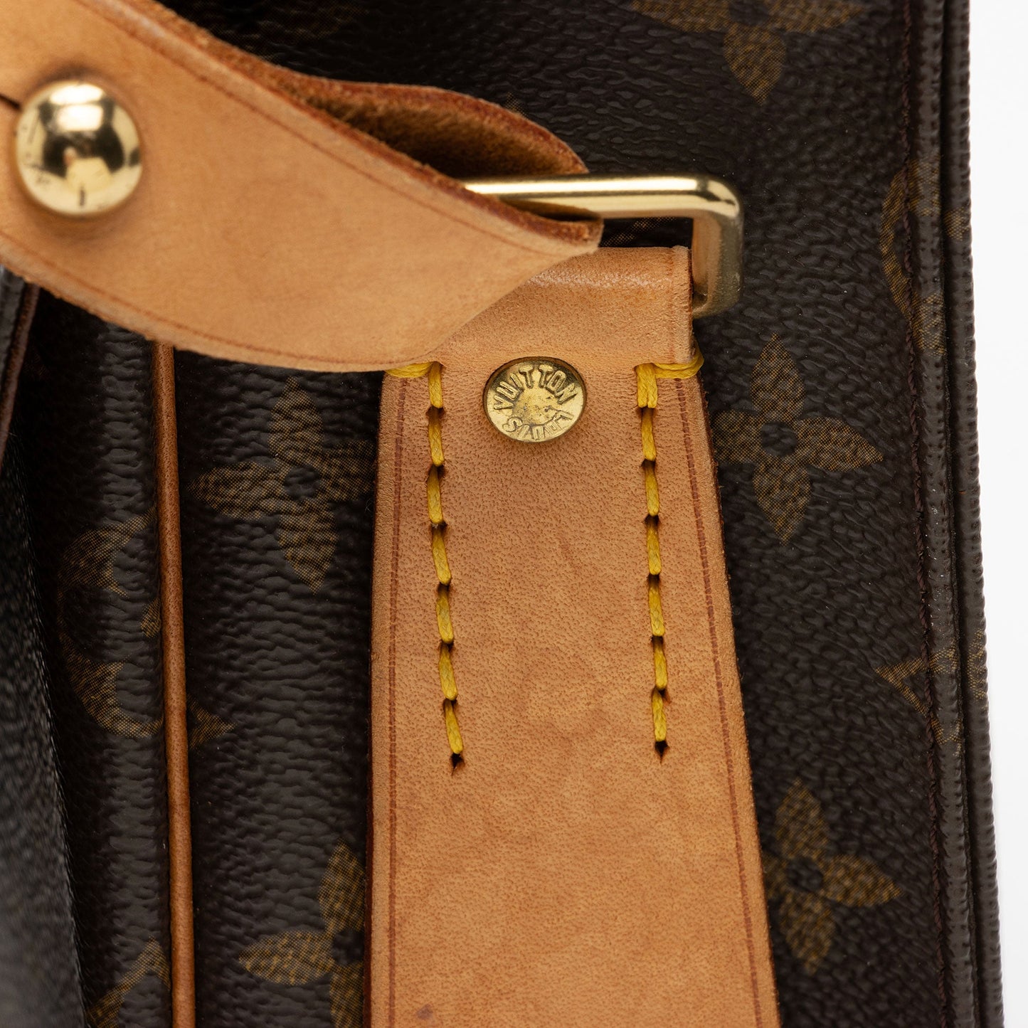 Louis Vuitton Vintage Monogram Canvas Cartouchiere GM Shoulder Bag (SHF-yJImEg)
