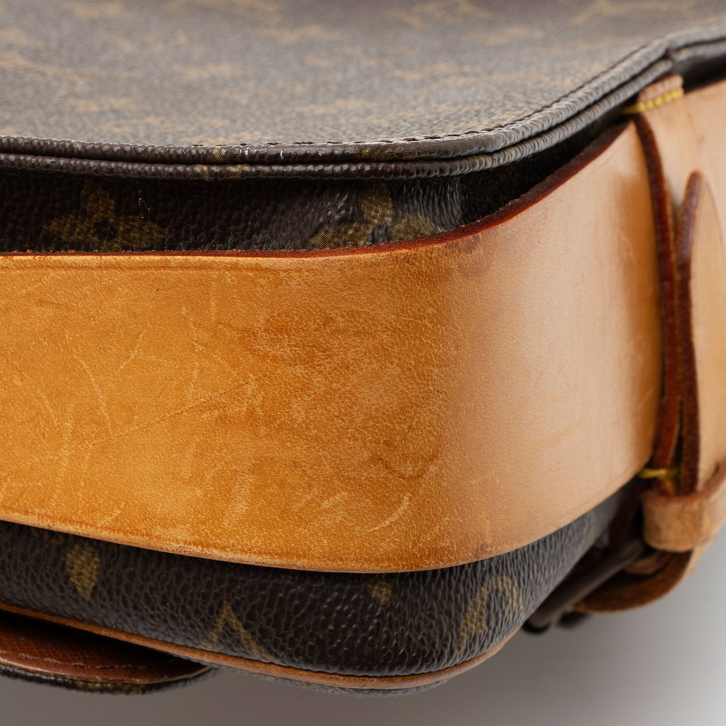 Louis Vuitton Vintage Monogram Canvas Cartouchiere MM Shoulder Bag (SHF-eoZXZQ)
