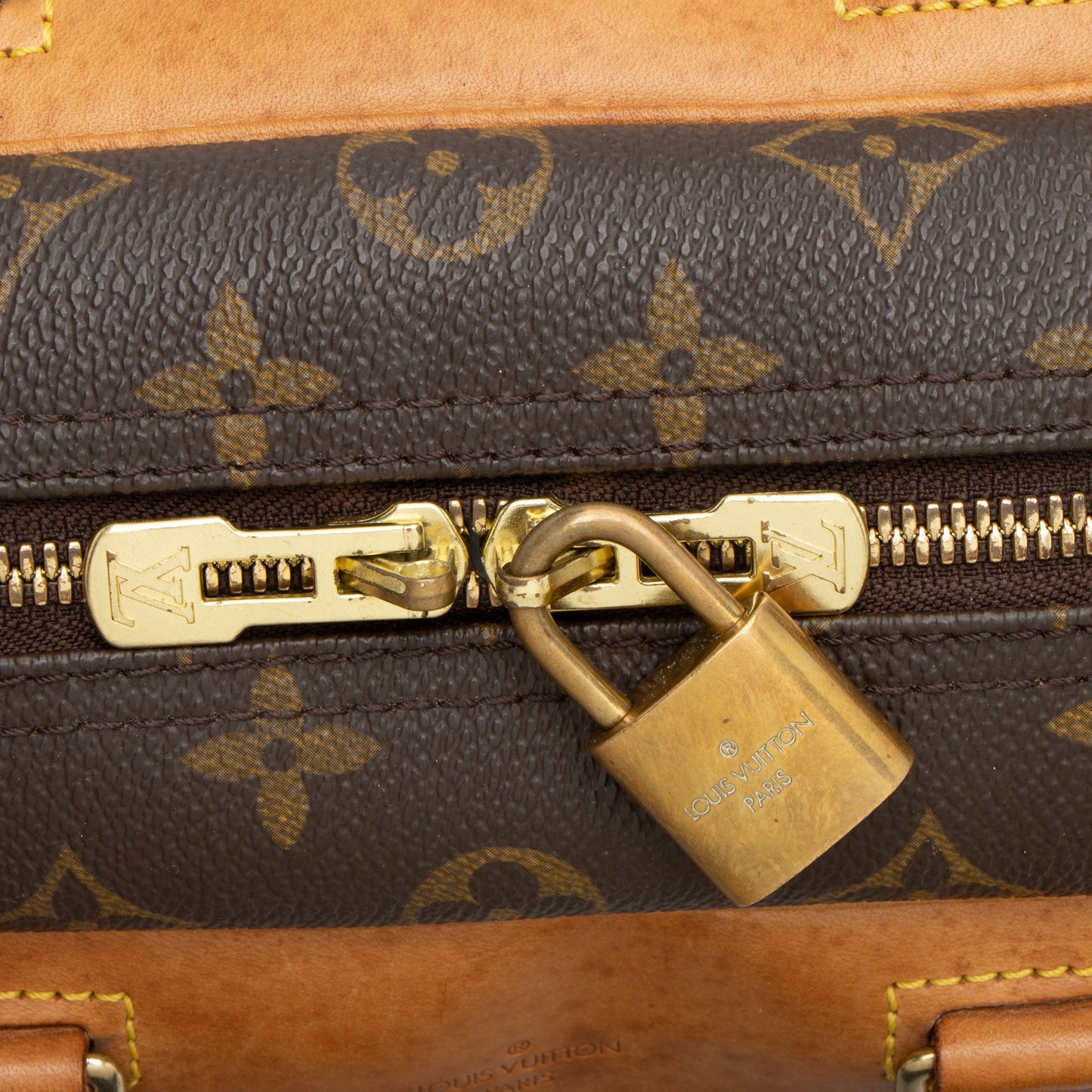 Louis Vuitton Vintage Monogram Canvas Deauville Satchel (SHF-YMAtwb)