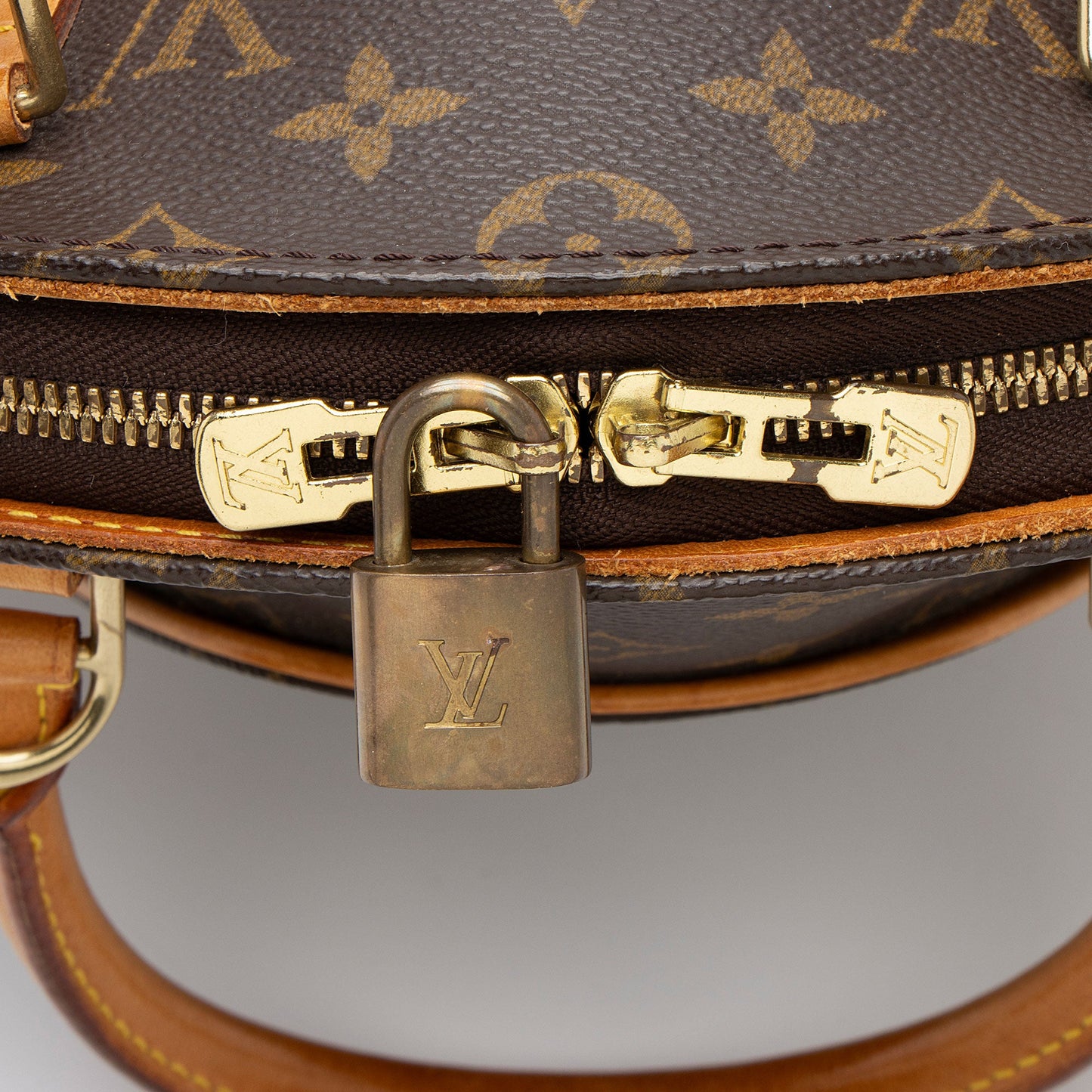 Louis Vuitton Vintage Monogram Canvas Ellipse PM Satchel (SHF-jWViTV)