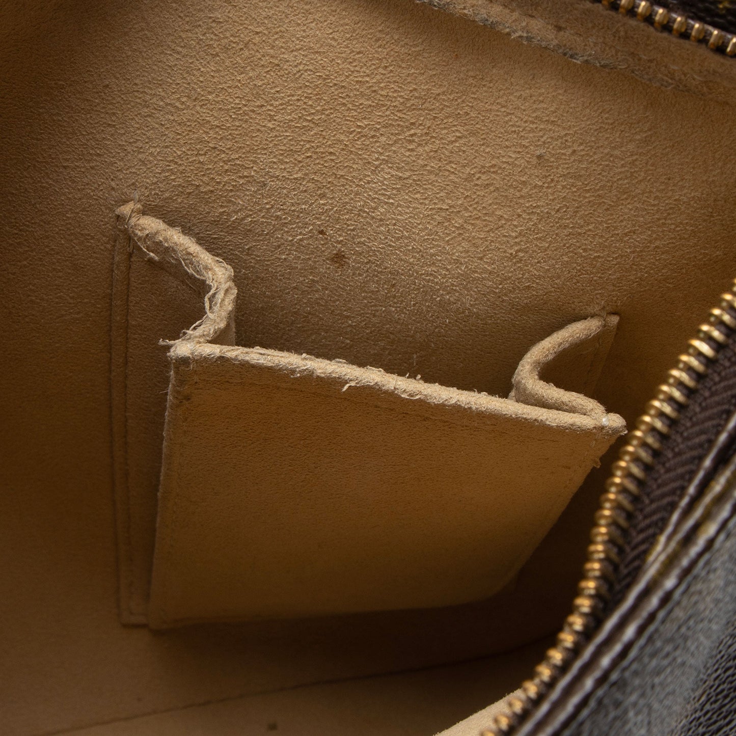 Louis Vuitton Vintage Monogram Canvas Looping MM Shoulder Bag