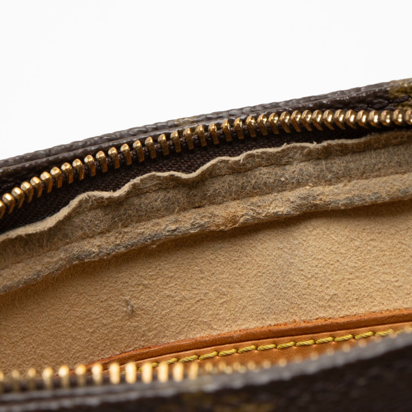 Louis Vuitton Vintage Monogram Canvas Looping MM Shoulder Bag