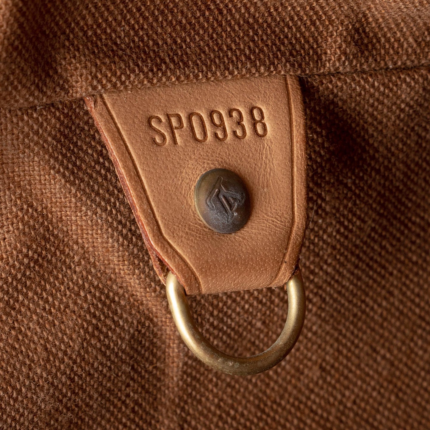 Louis Vuitton Vintage Monogram Canvas Montsouris MM Backpack (SHF-sThgs4)